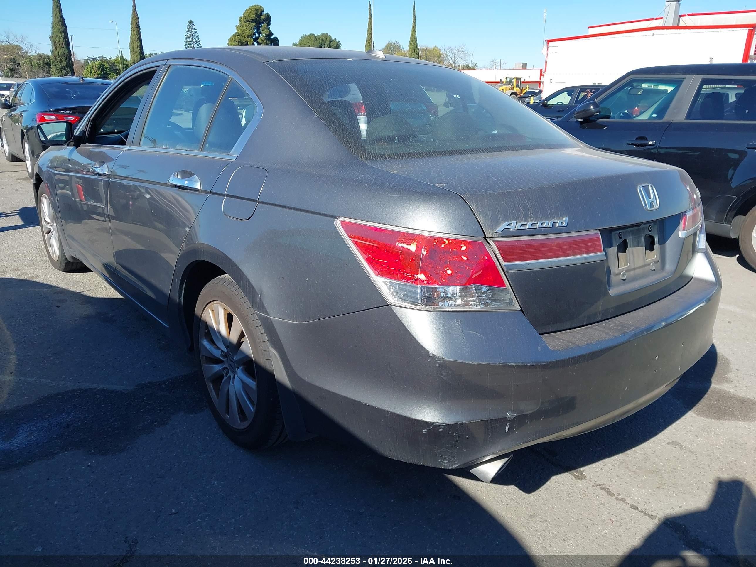 HONDA ACCORD image 3