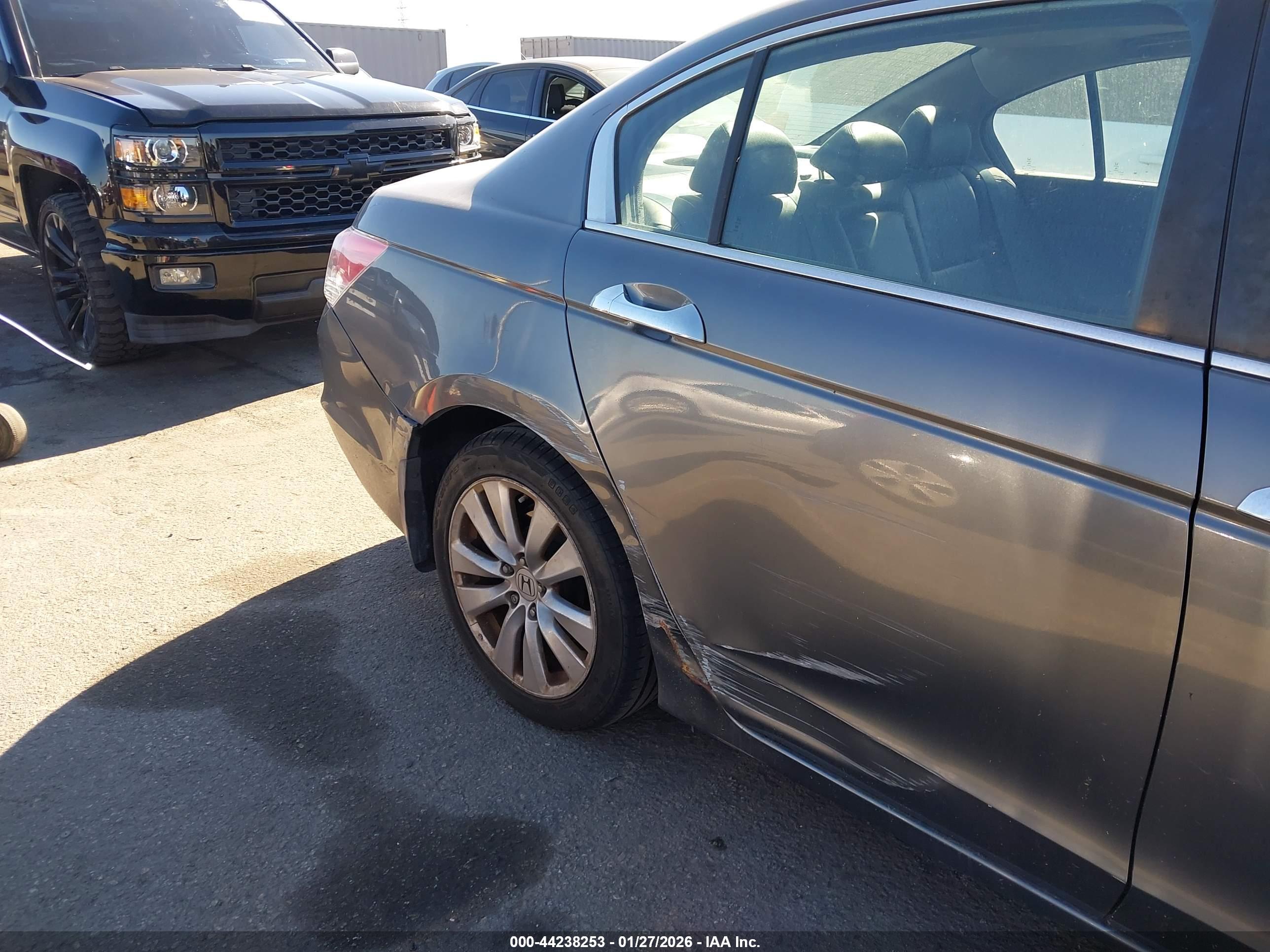 HONDA ACCORD image 6