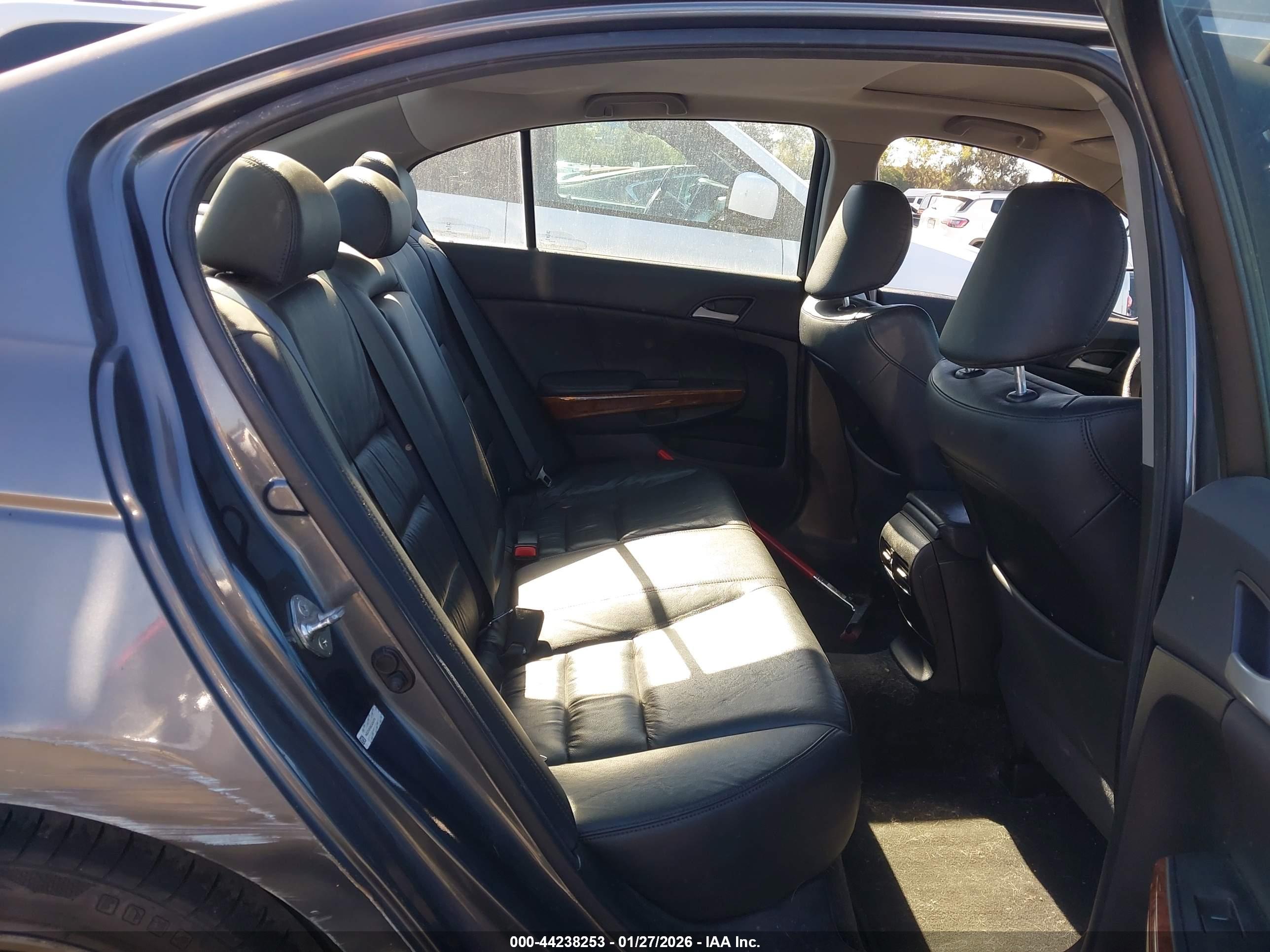 HONDA ACCORD image 8