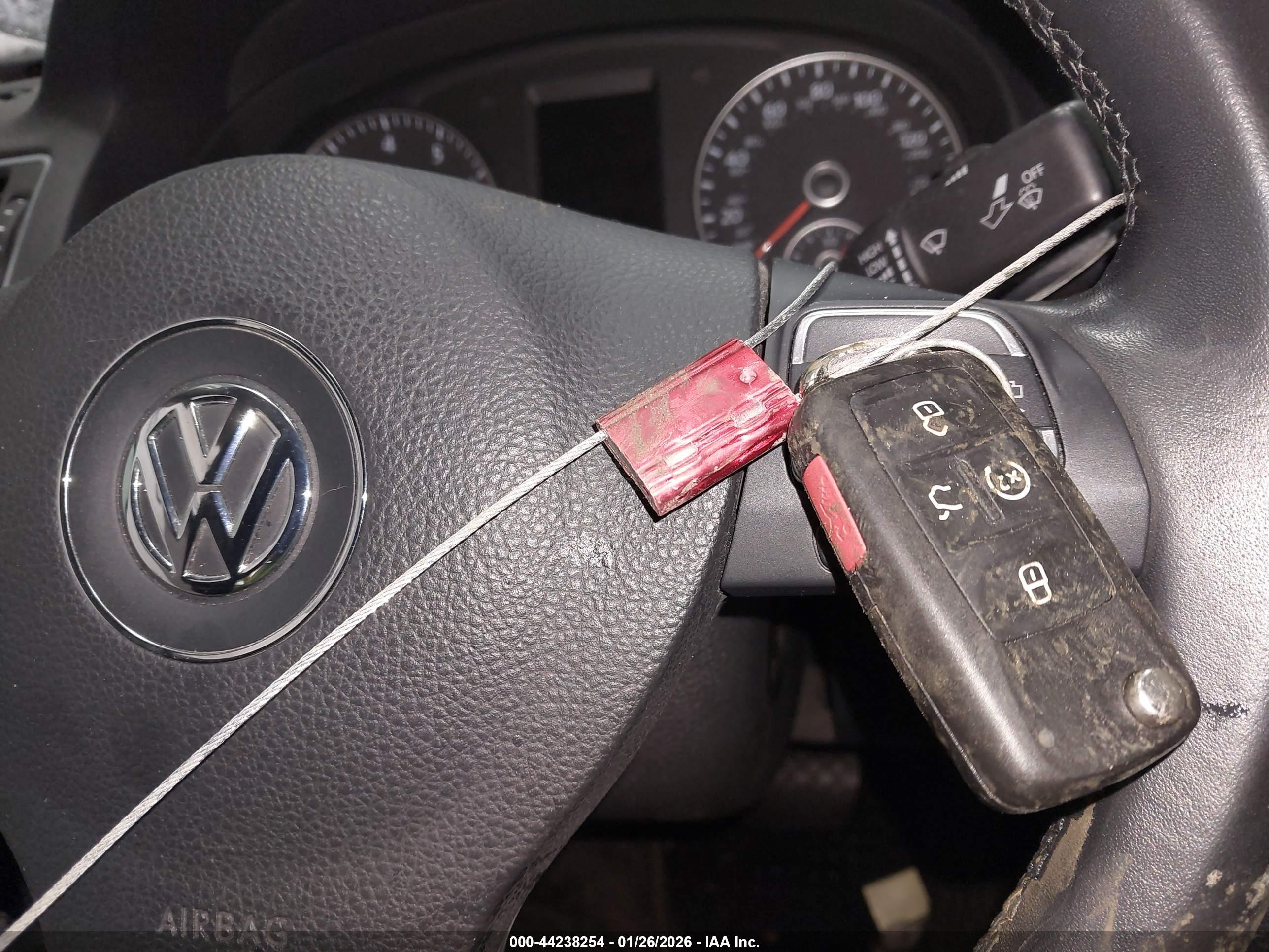 VOLKSWAGEN PASSAT image 11