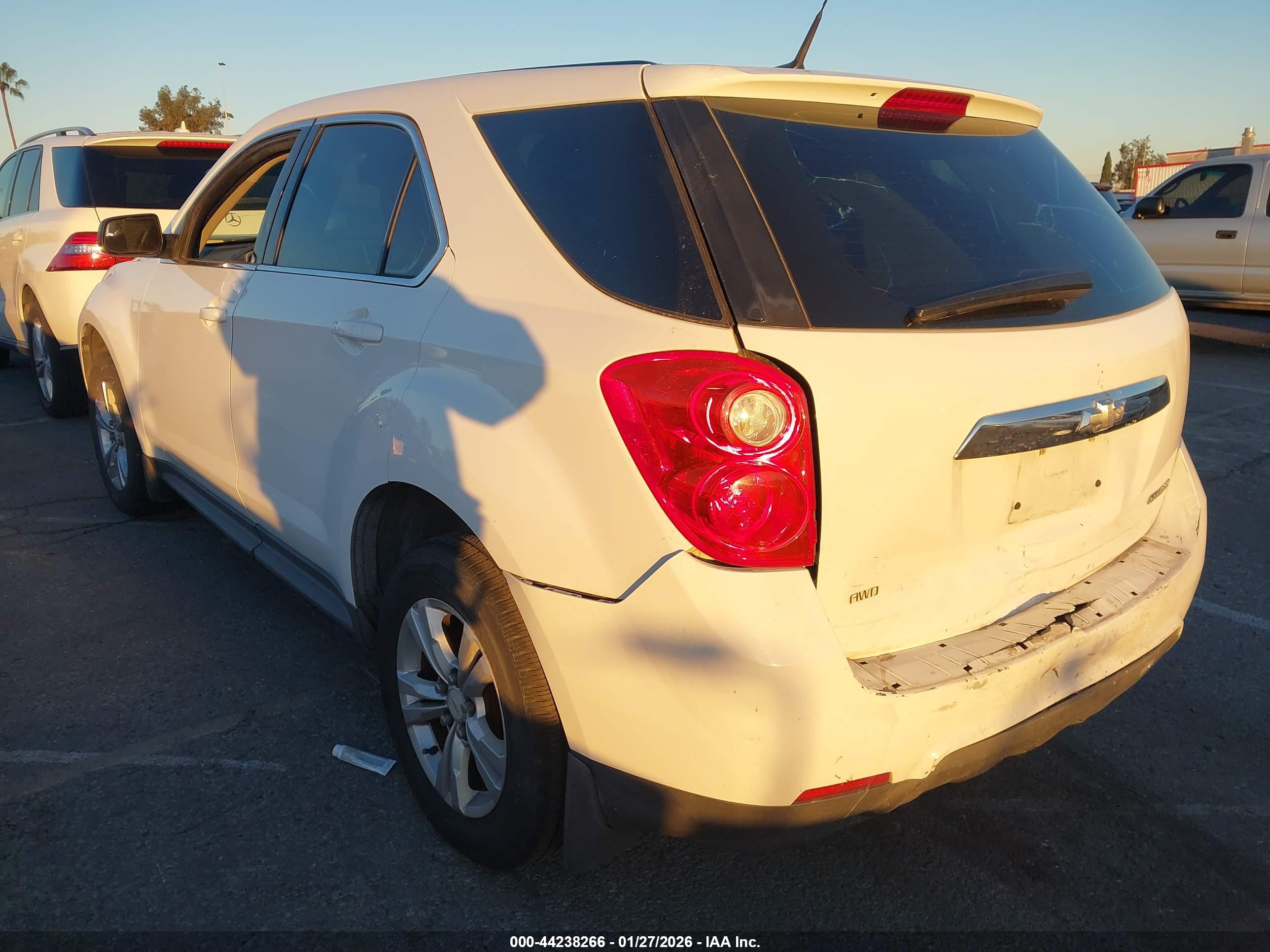 CHEVROLET EQUINOX image 3