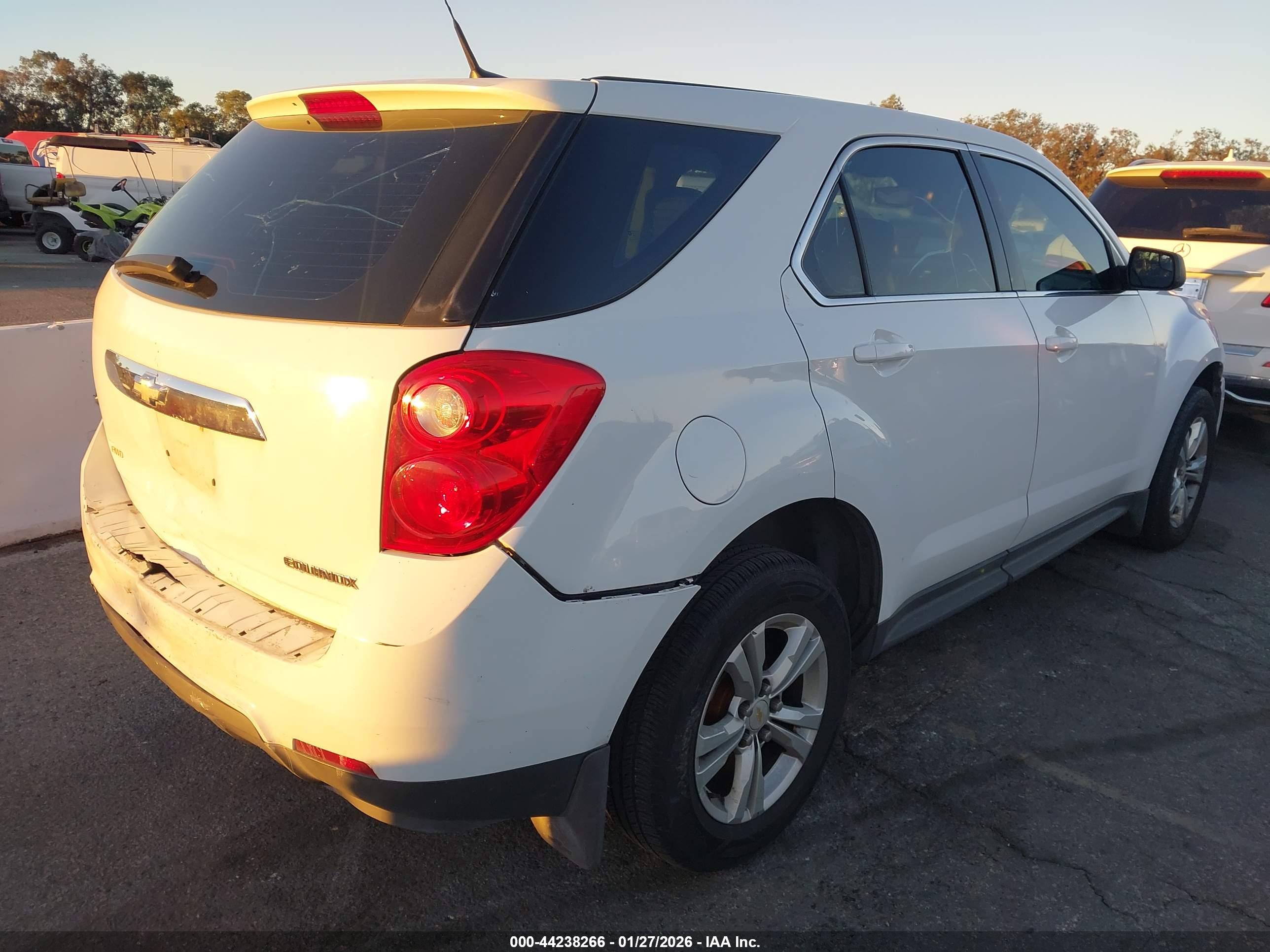 CHEVROLET EQUINOX image 4