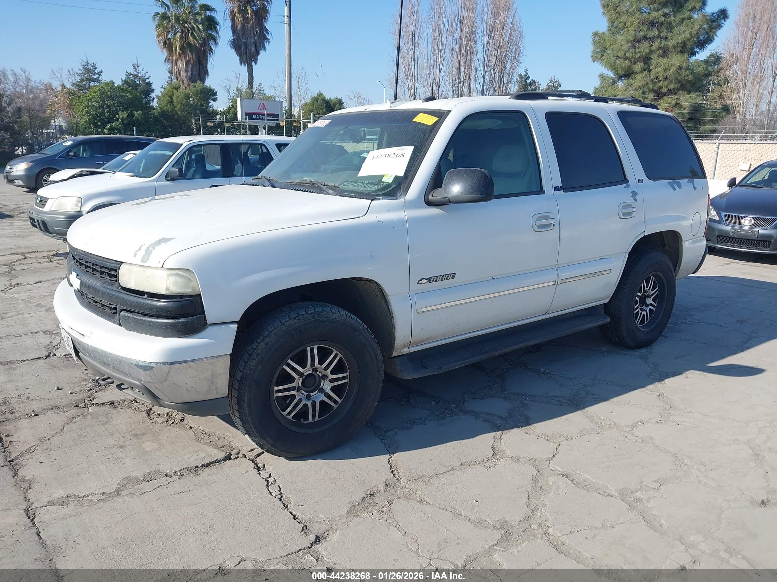 CHEVROLET TAHOE image 2