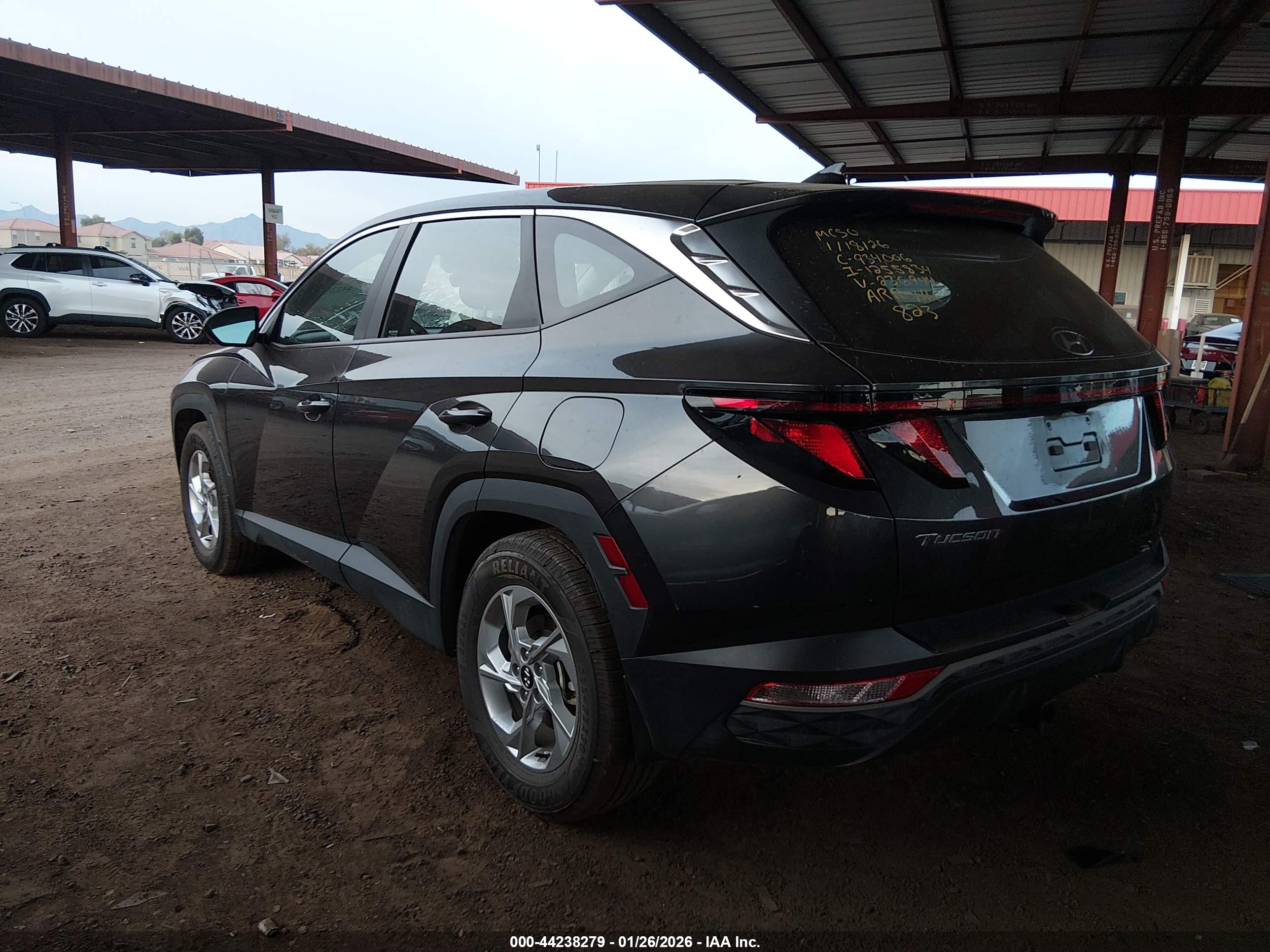 HYUNDAI TUCSON image 3