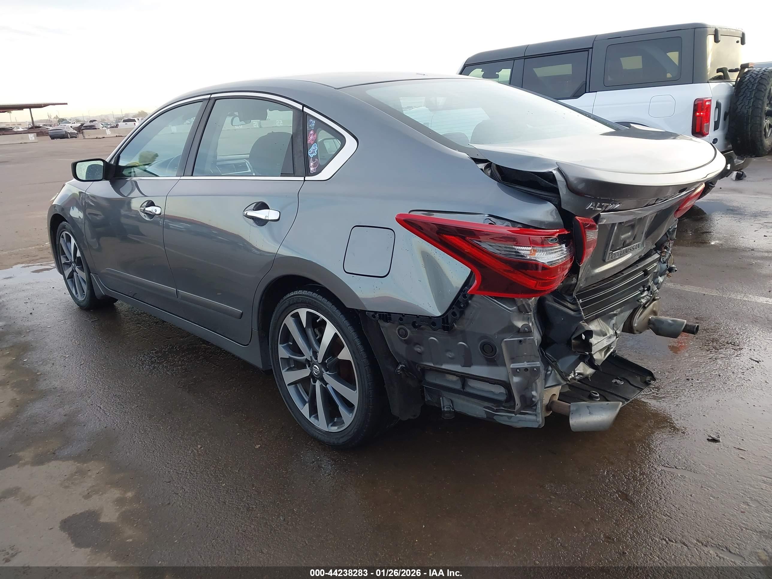 NISSAN ALTIMA image 3