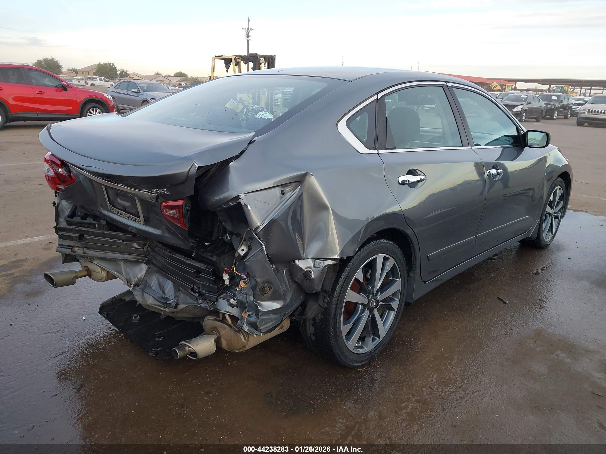 NISSAN ALTIMA image 4