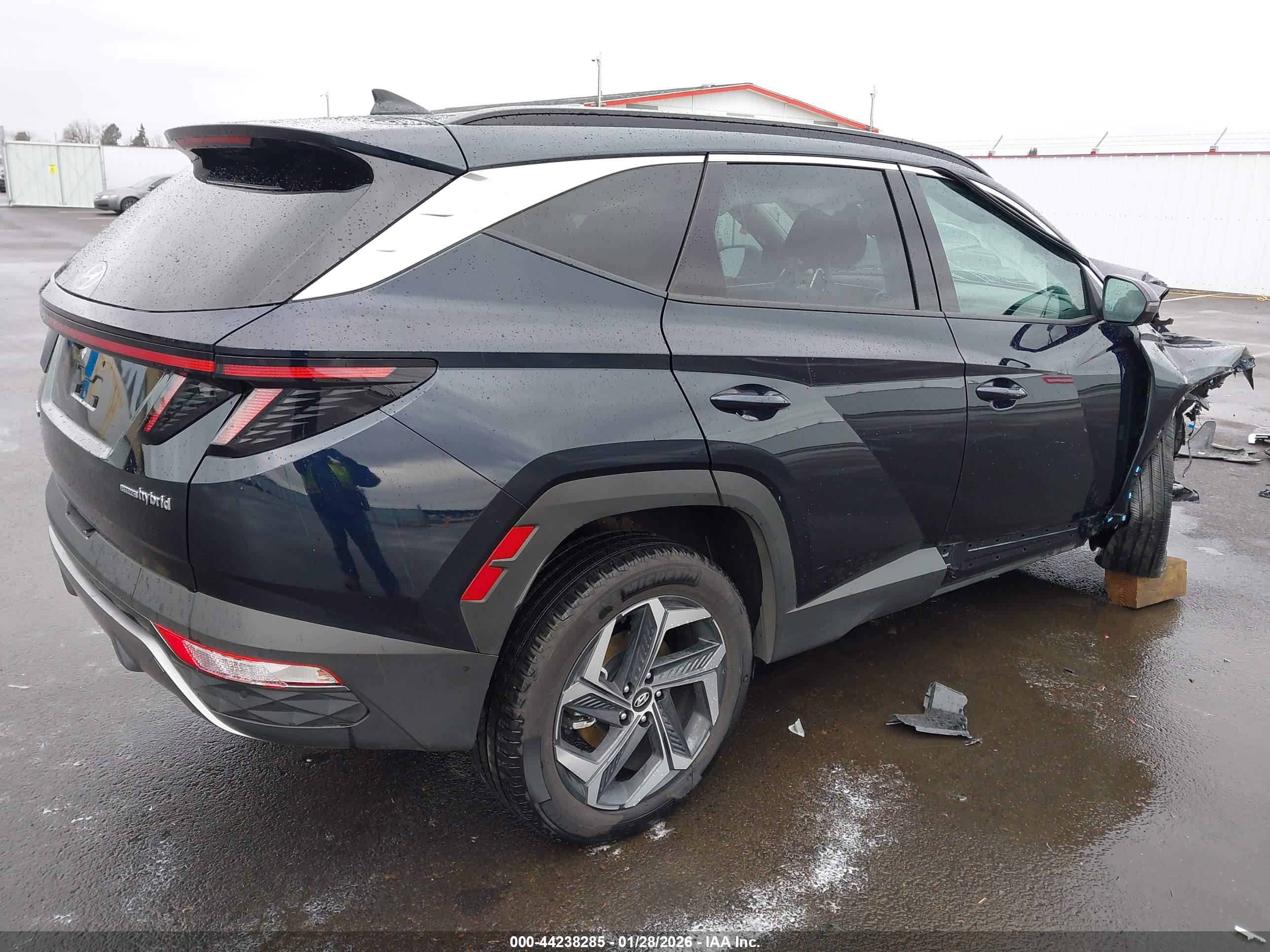 HYUNDAI TUCSON image 4