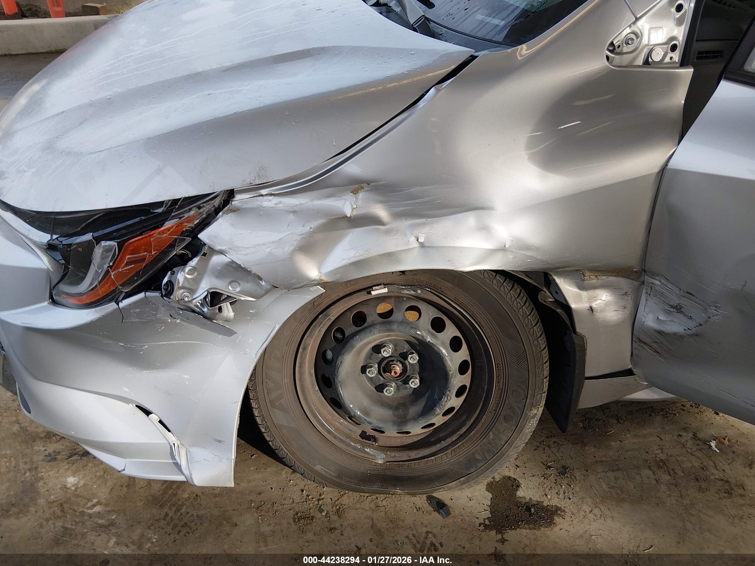 TOYOTA COROLLA image 6