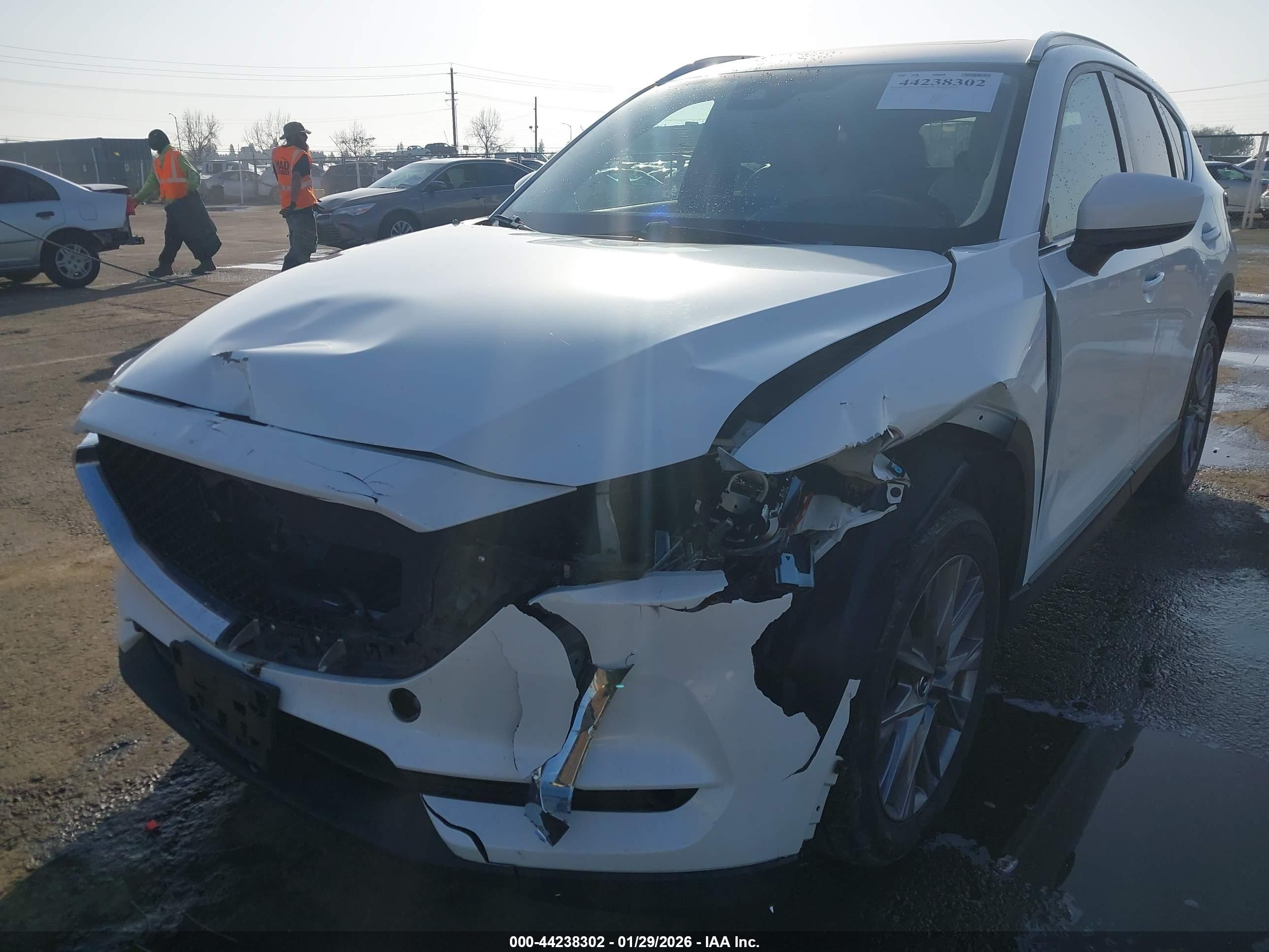 MAZDA CX-5 image 6