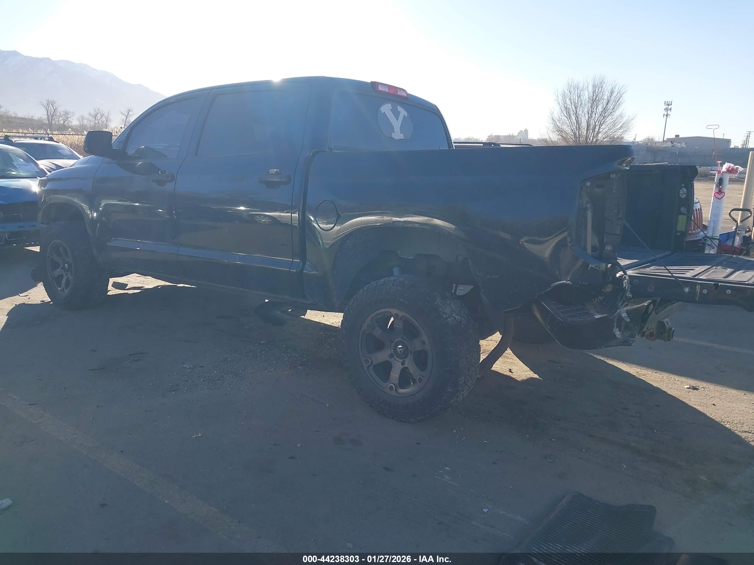 TOYOTA TUNDRA image 3