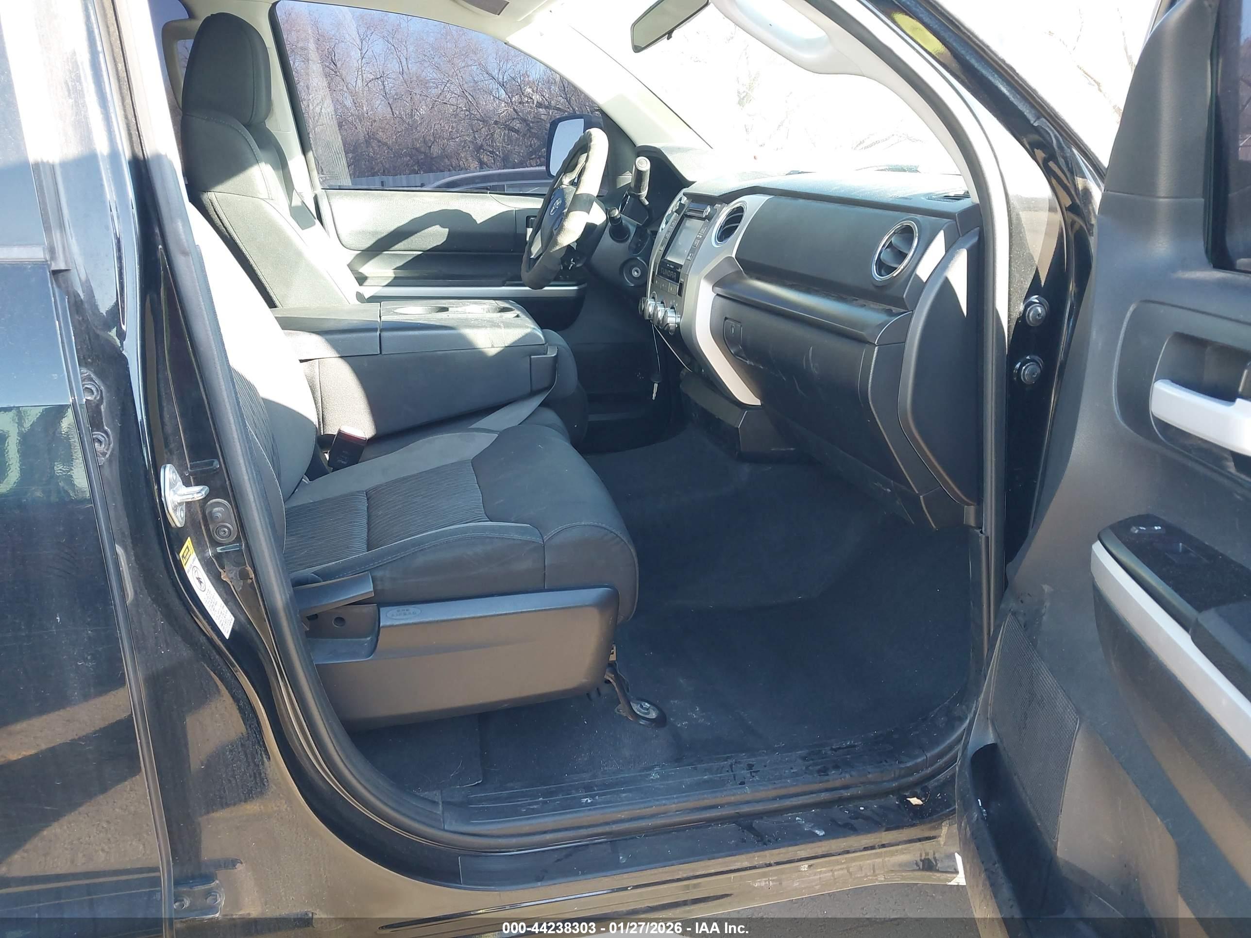 TOYOTA TUNDRA image 5