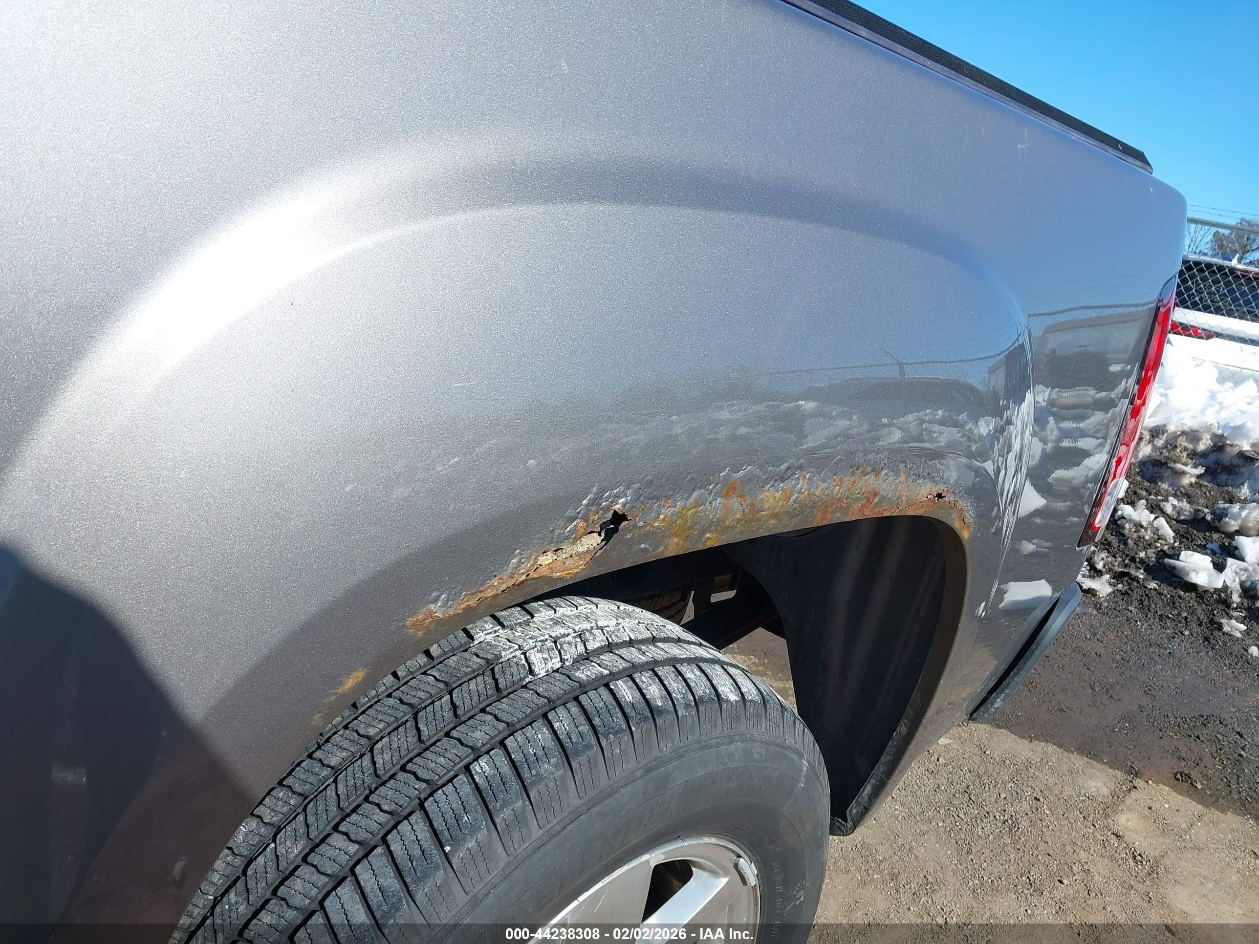 GMC SIERRA image 6