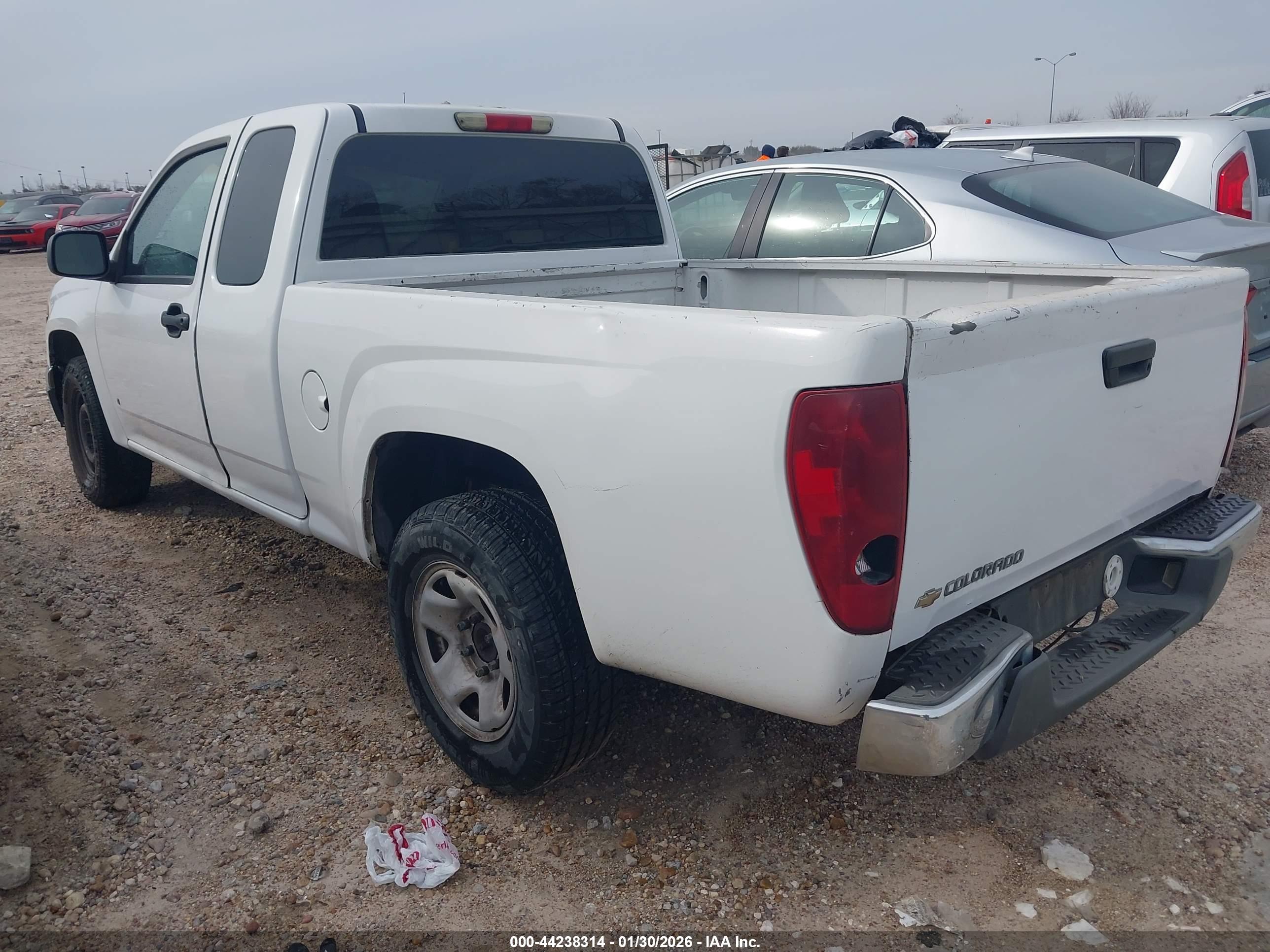 CHEVROLET COLORADO image 3