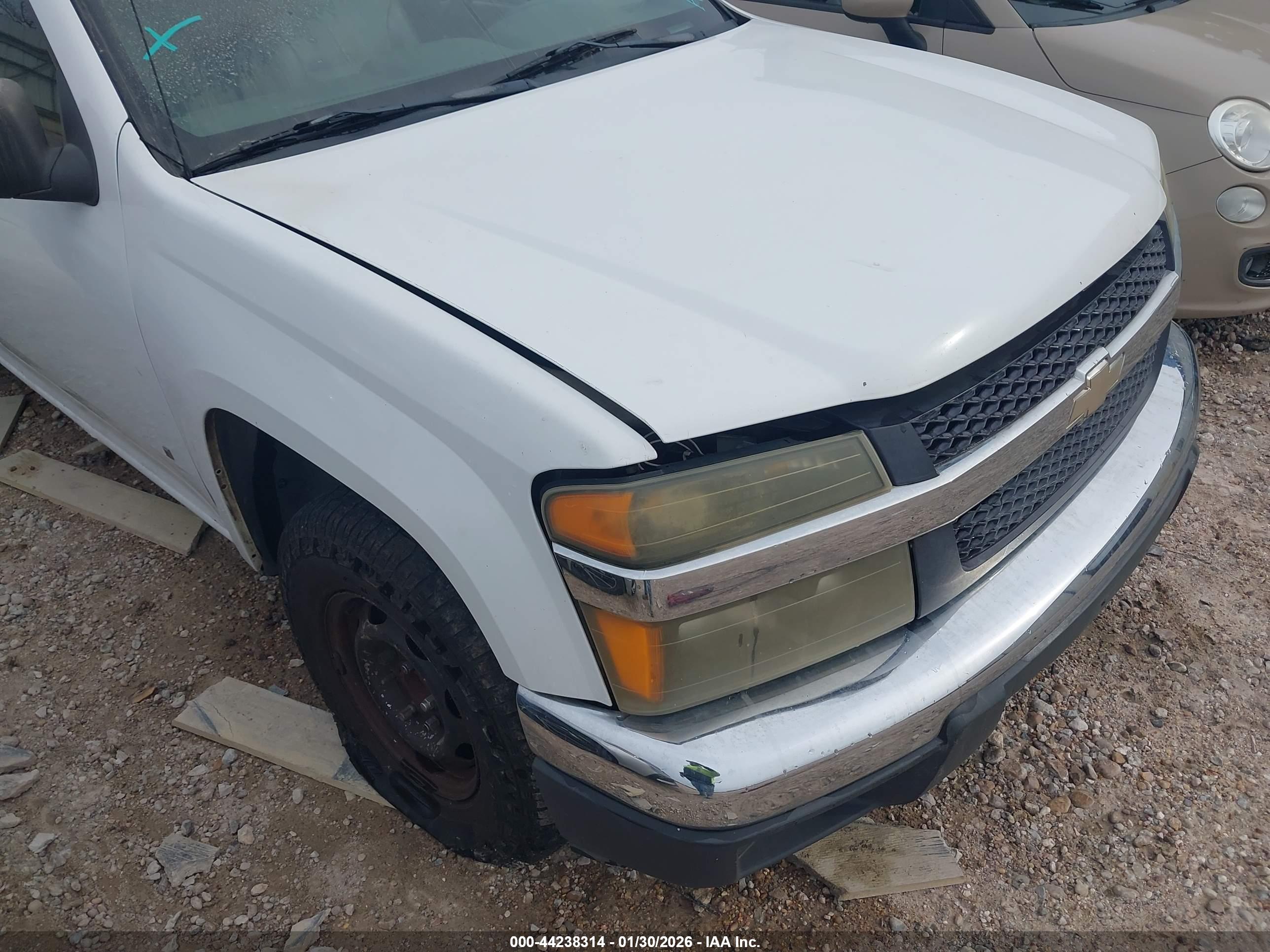 CHEVROLET COLORADO image 6