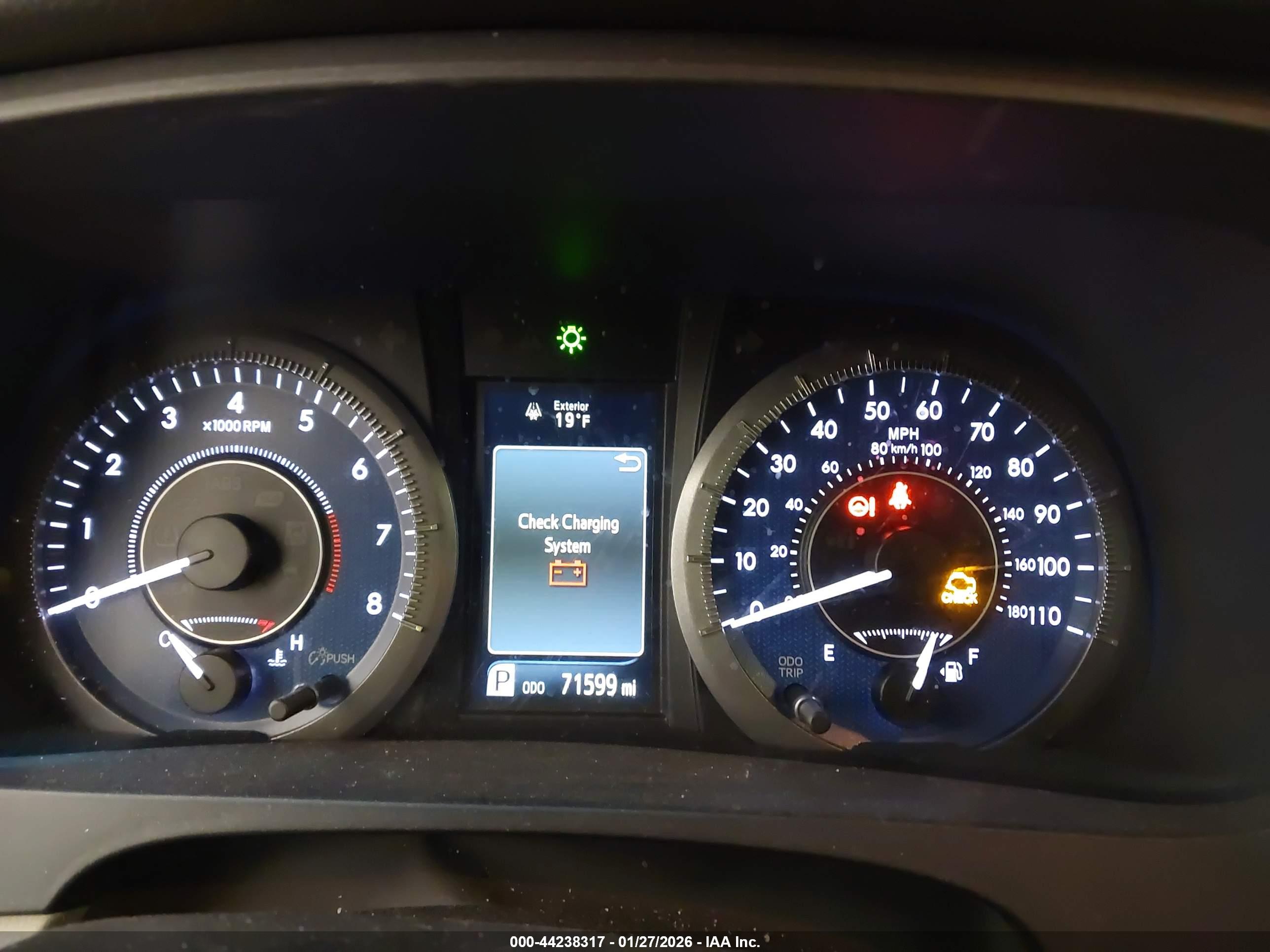 TOYOTA SIENNA image 7