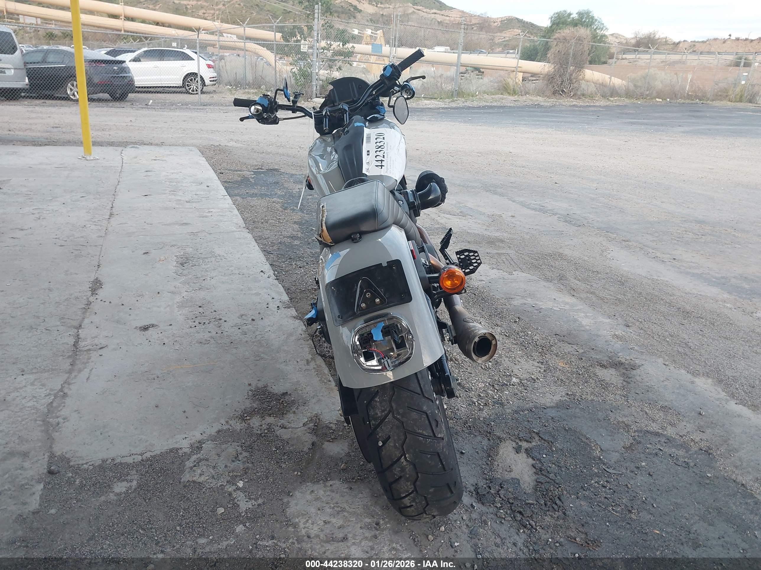 HARLEY-DAVIDSON FXLRS image 6