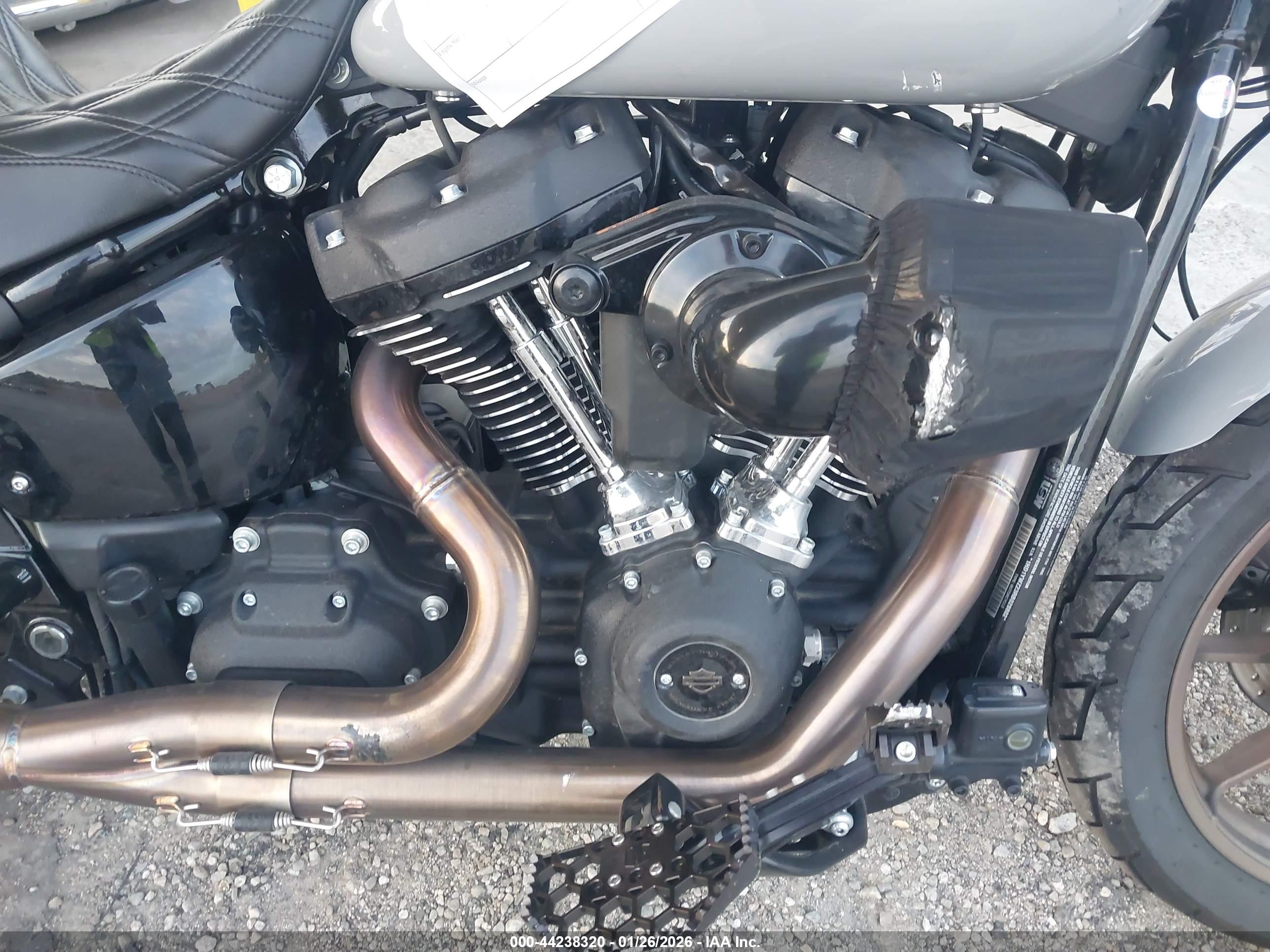HARLEY-DAVIDSON FXLRS image 8