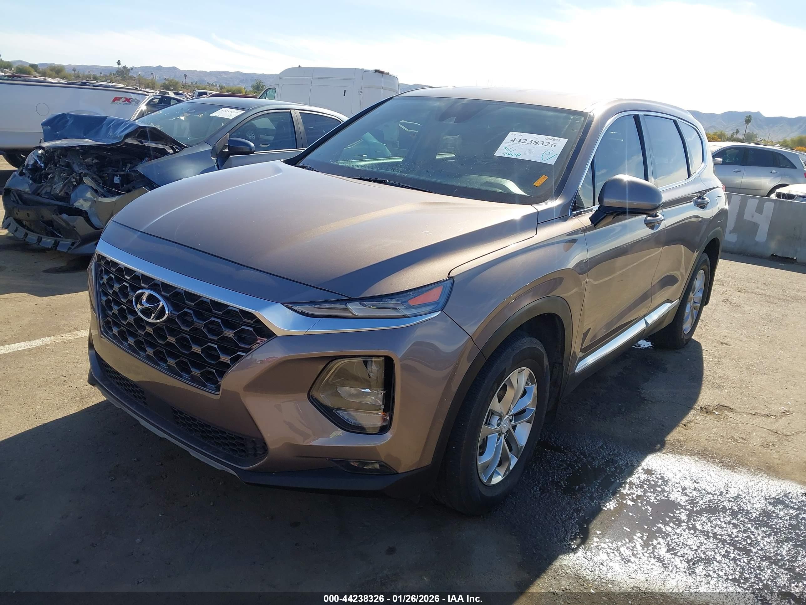 HYUNDAI SANTA image 2