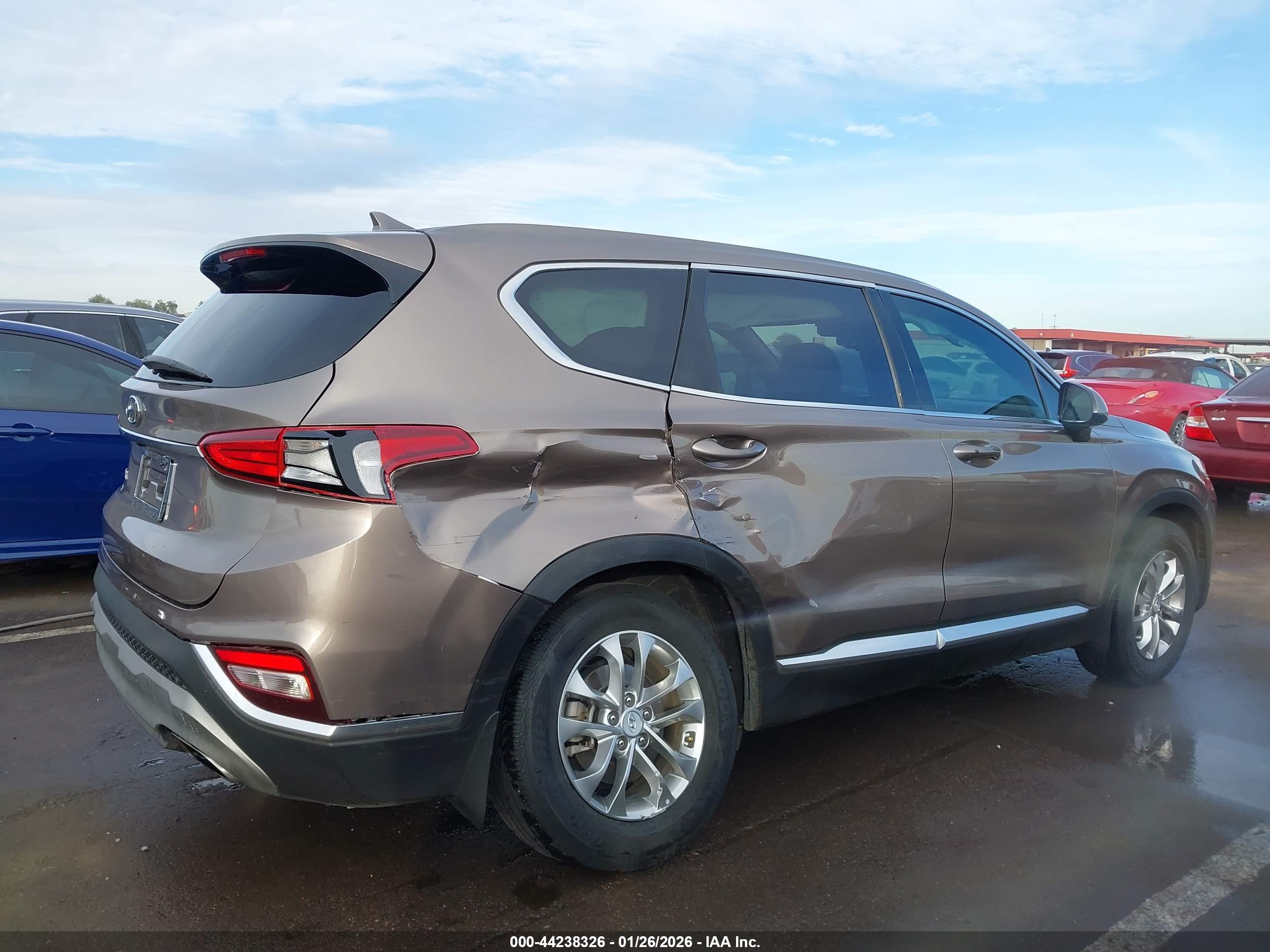 HYUNDAI SANTA image 6