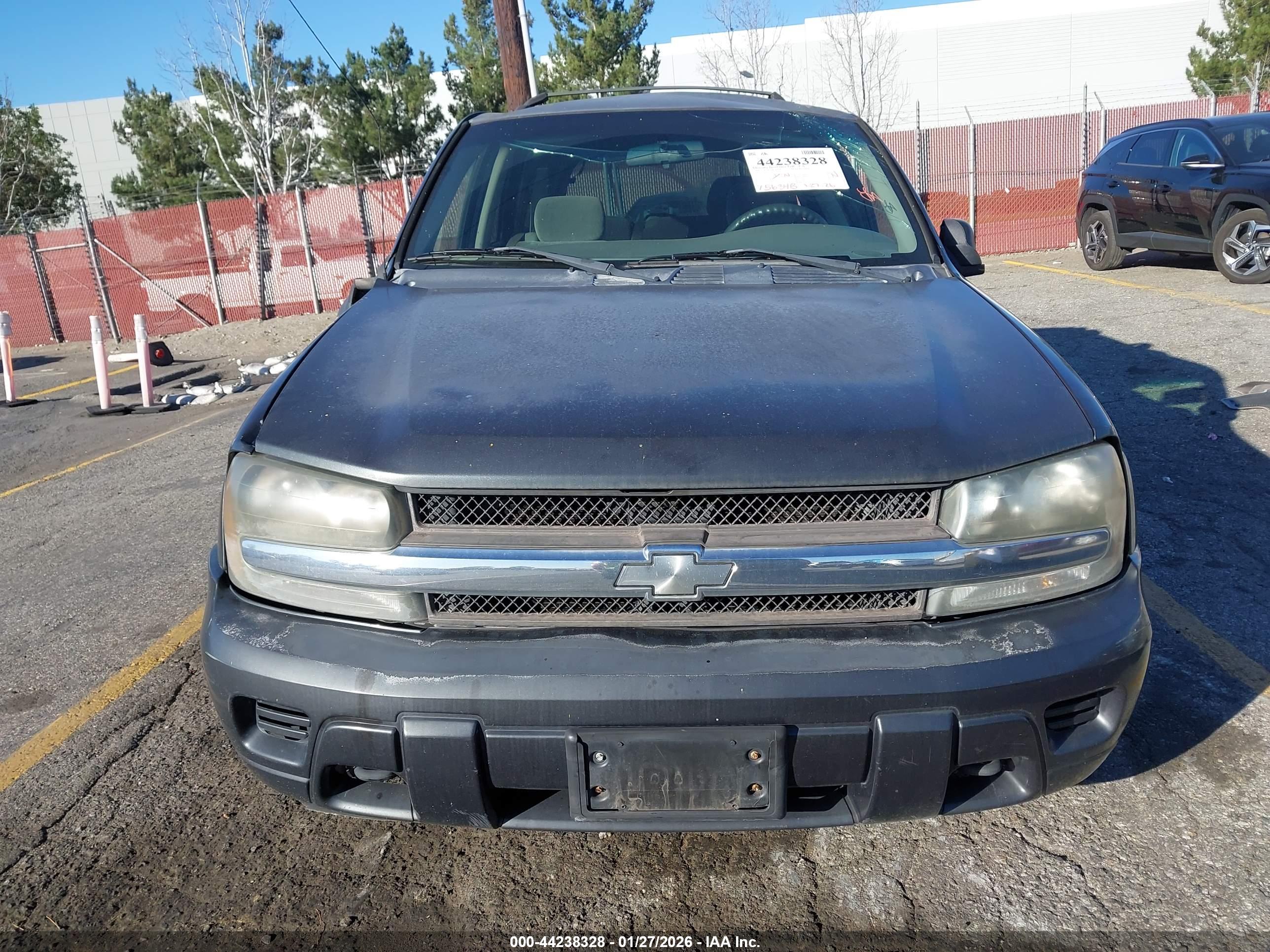 CHEVROLET TRAILBLAZER image 6