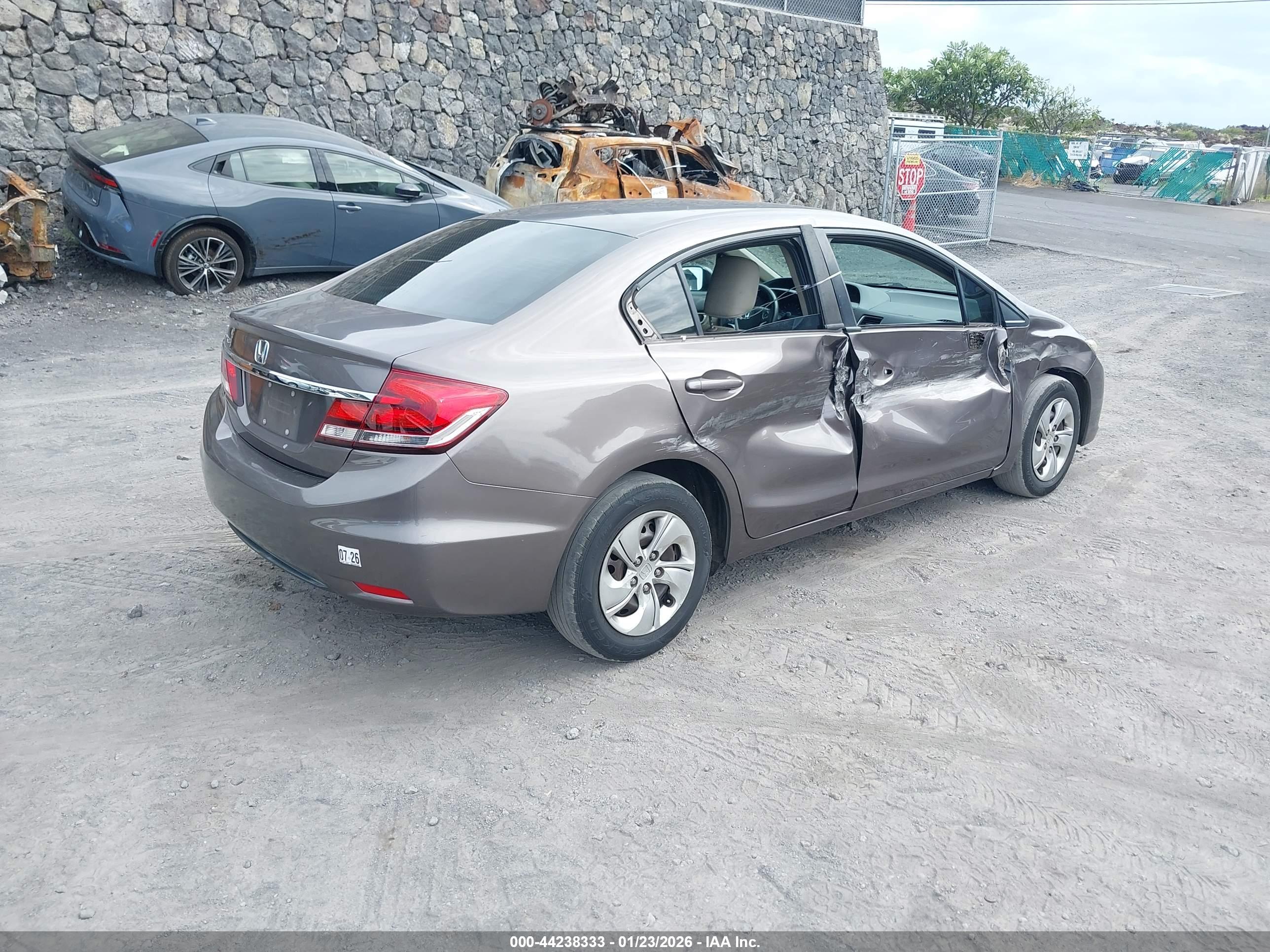 HONDA CIVIC image 4