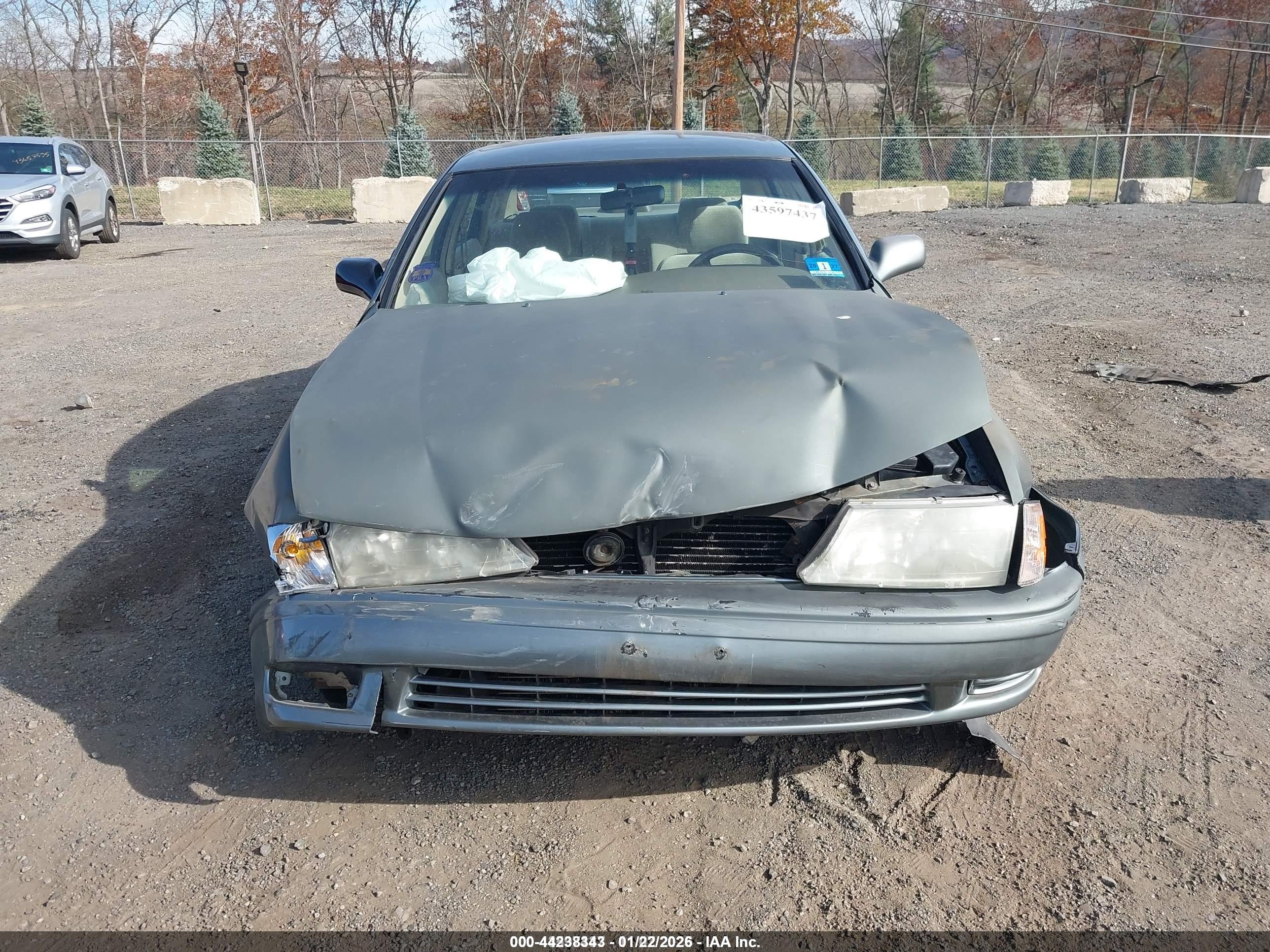 TOYOTA AVALON image 6