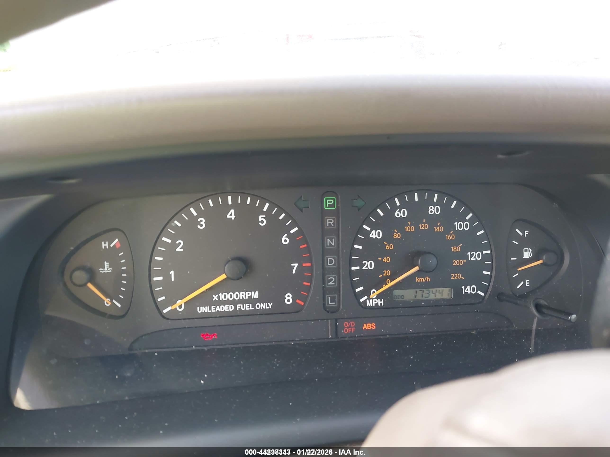 TOYOTA AVALON image 7