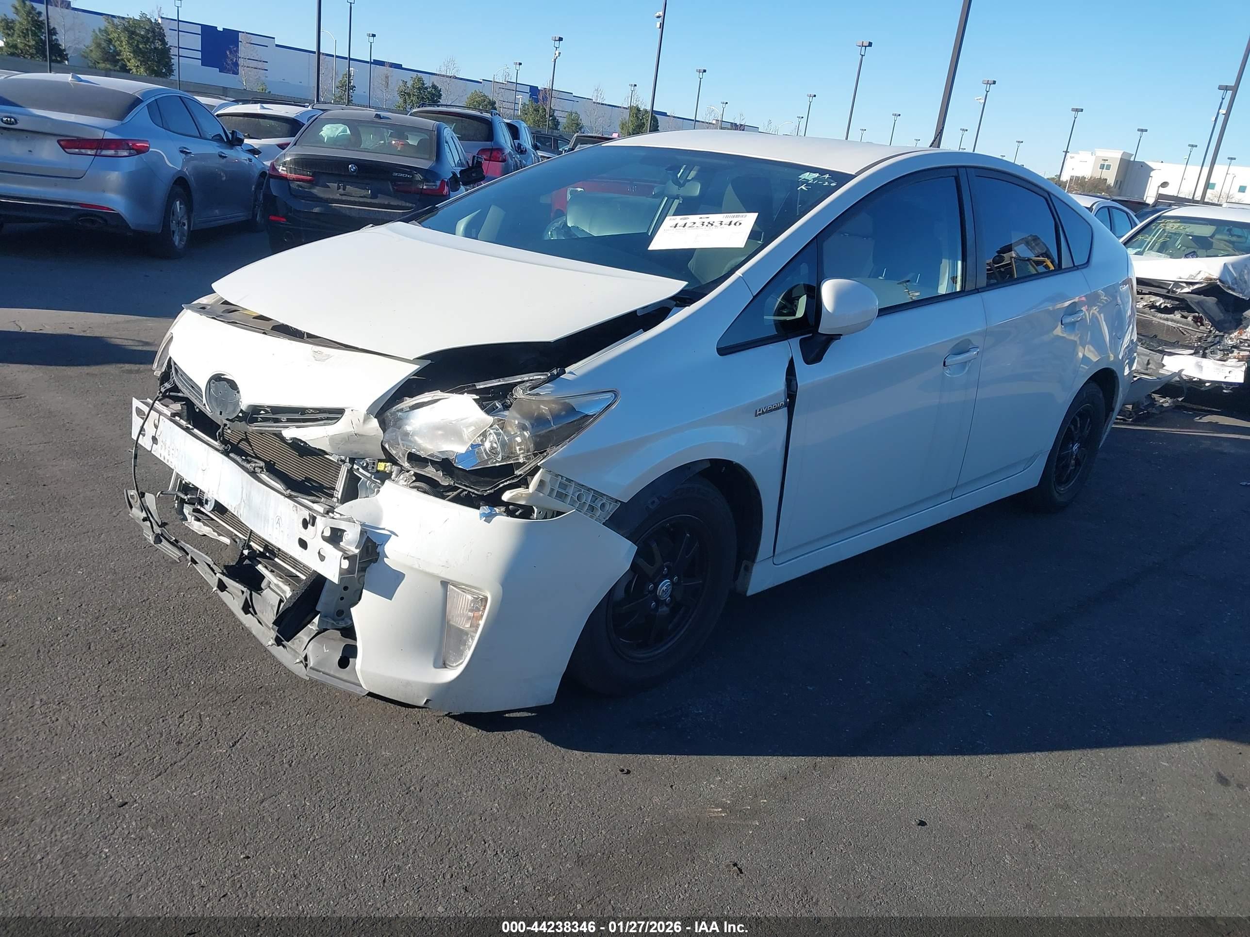 TOYOTA PRIUS image 2
