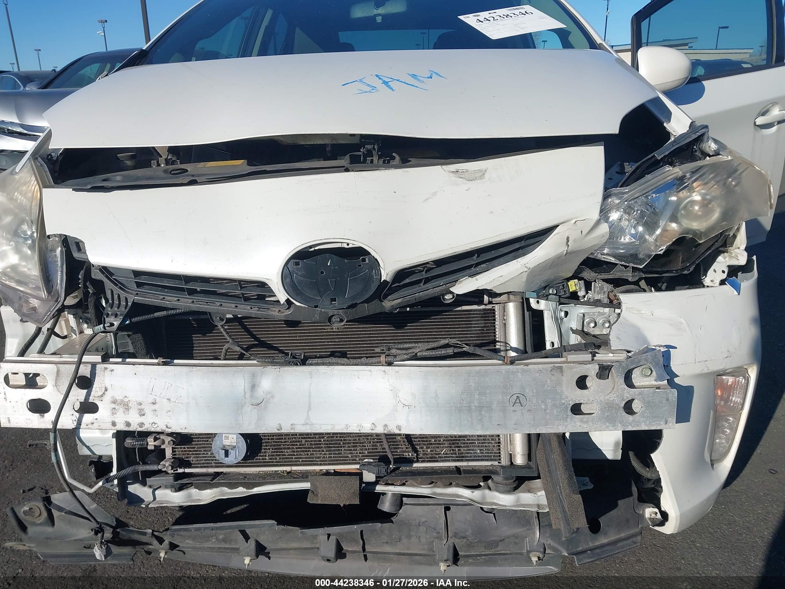 TOYOTA PRIUS image 6