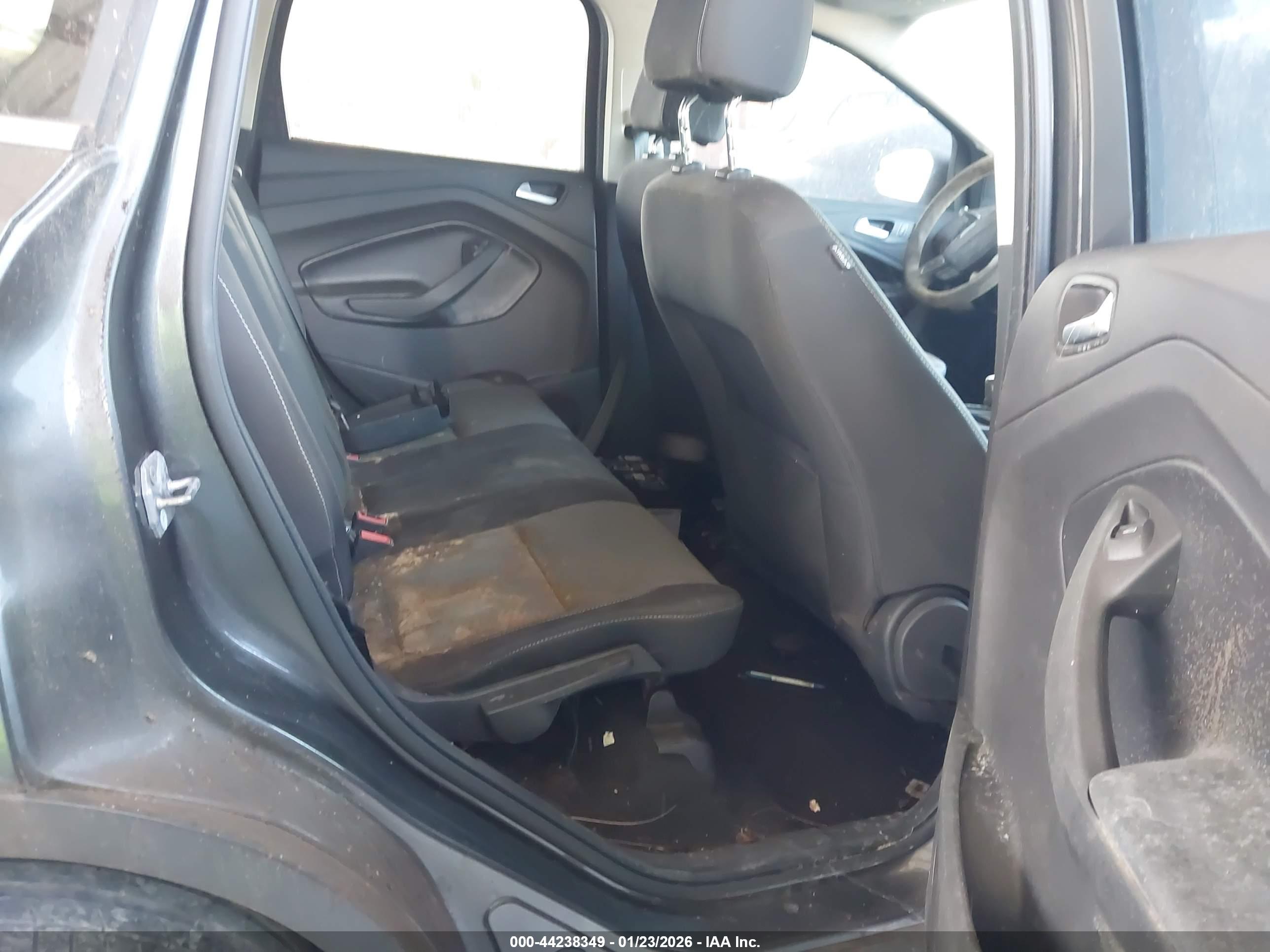 FORD ESCAPE image 8