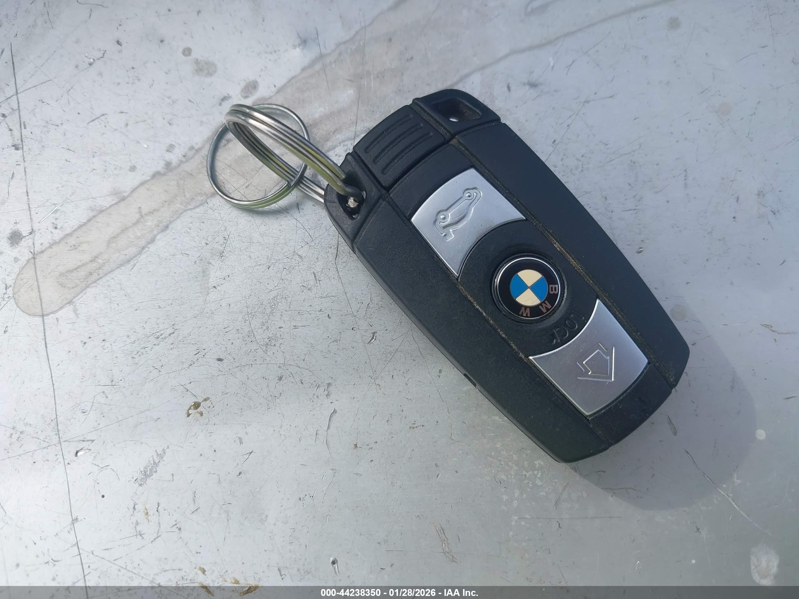 BMW 335I image 11