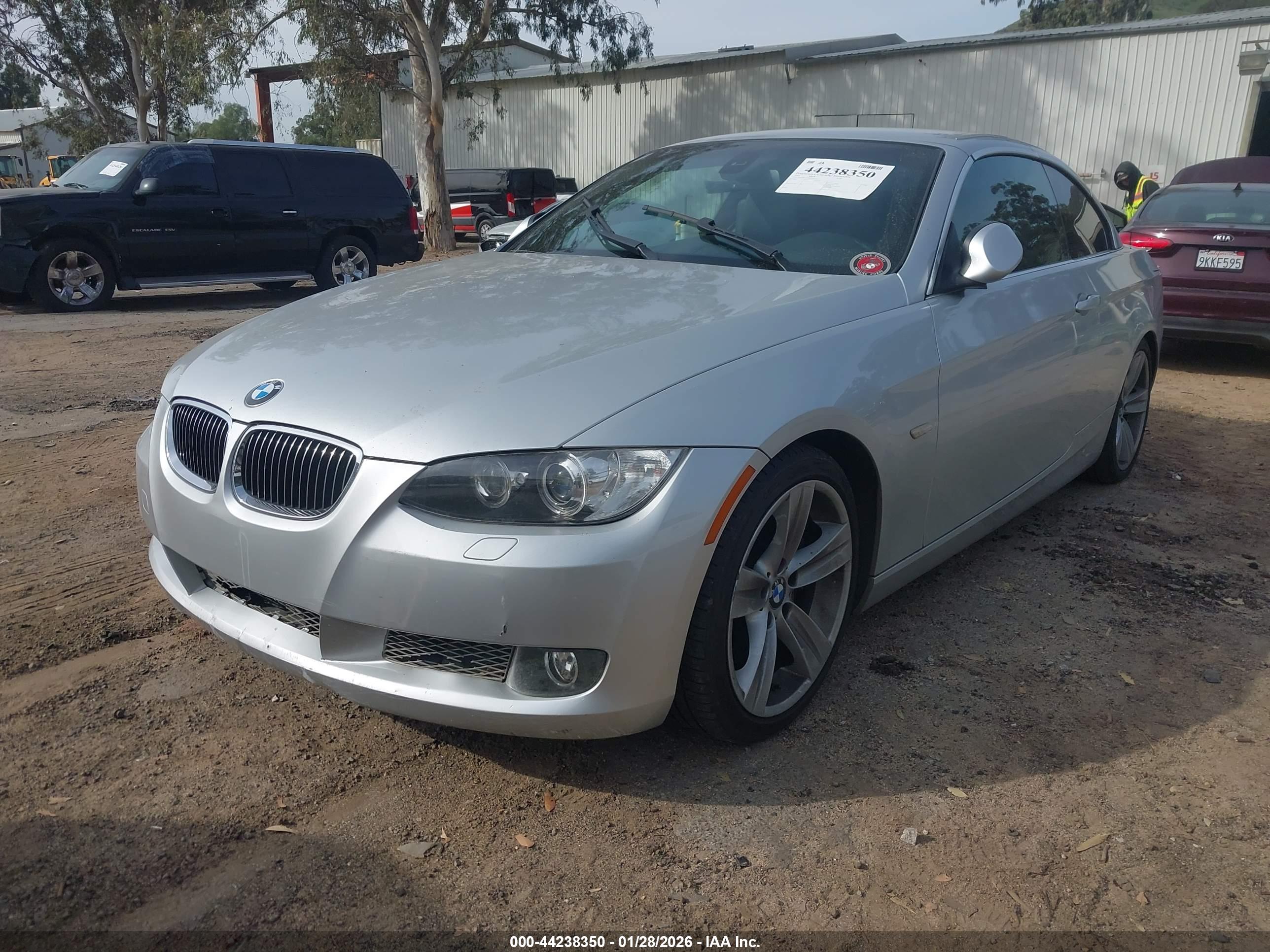 BMW 335I image 2
