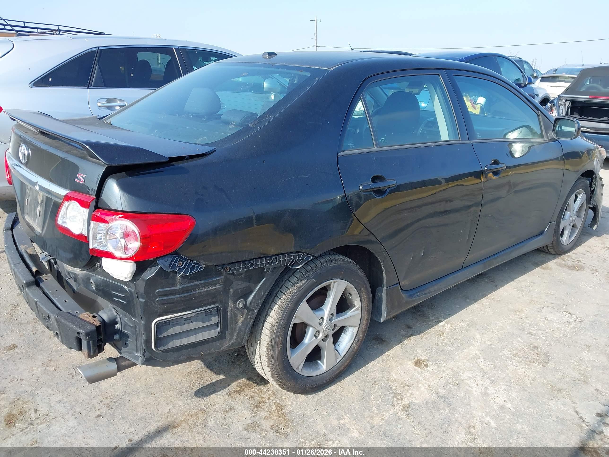 TOYOTA COROLLA image 4