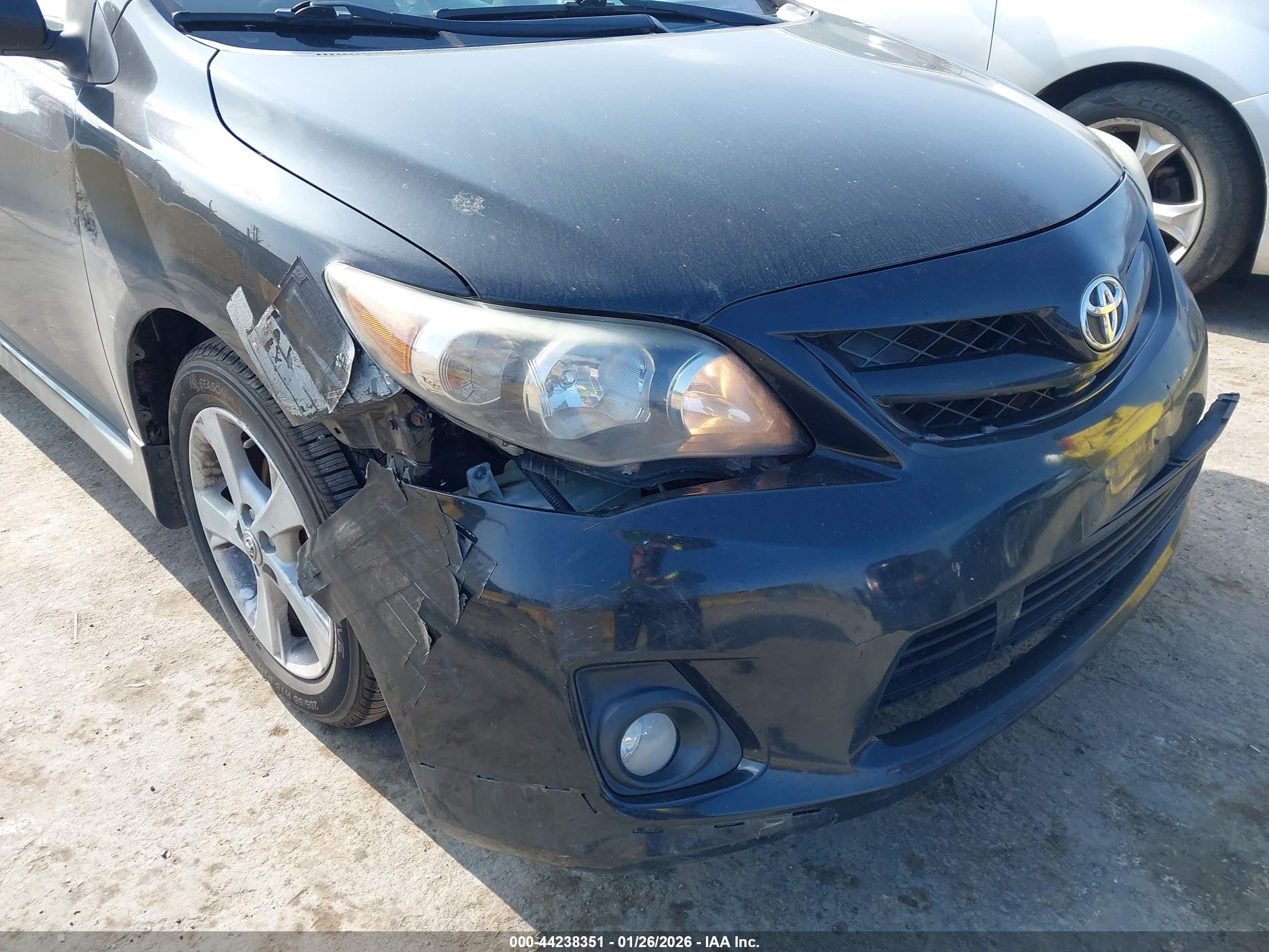 TOYOTA COROLLA image 6