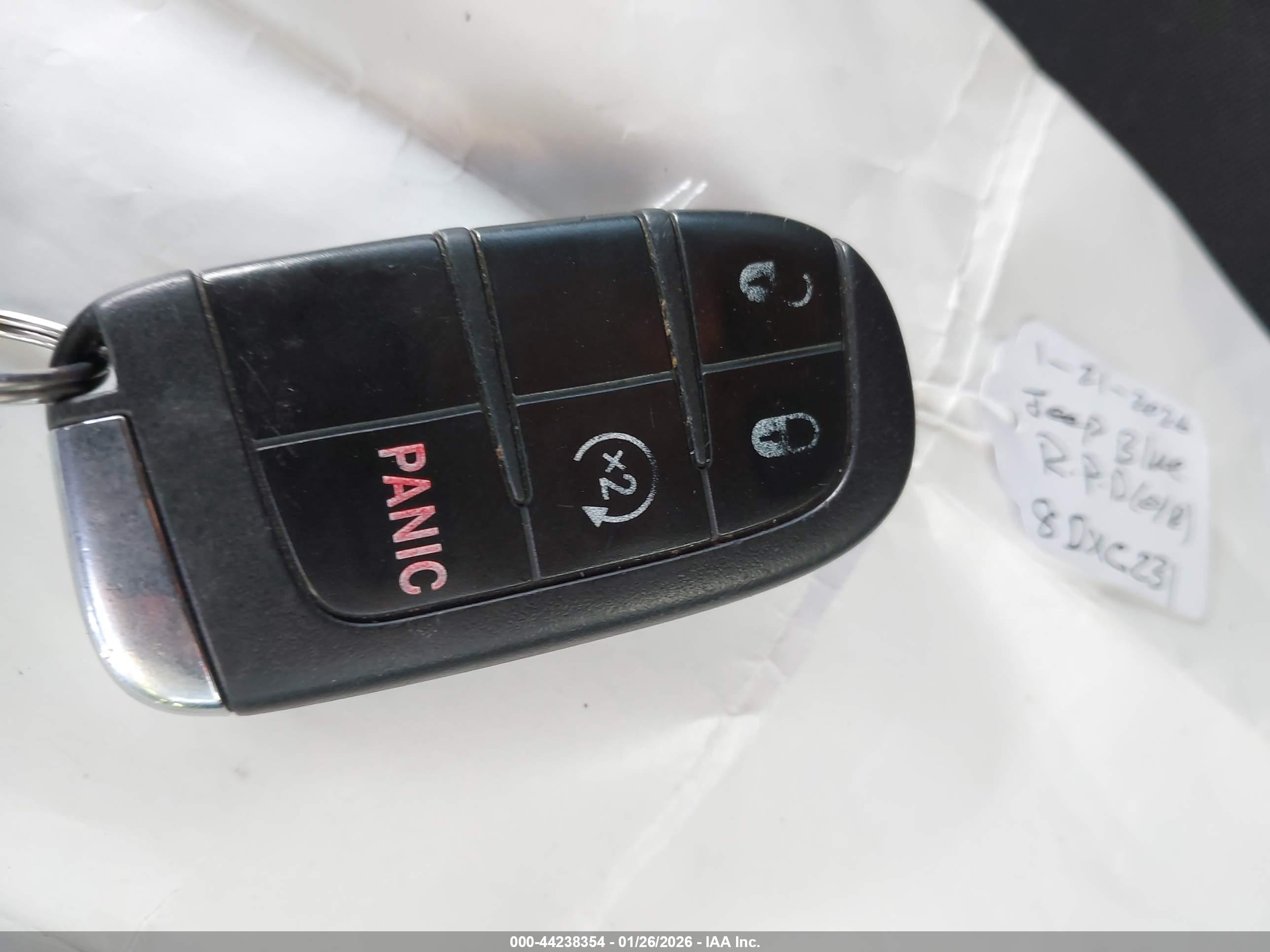 JEEP RENEGADE image 11