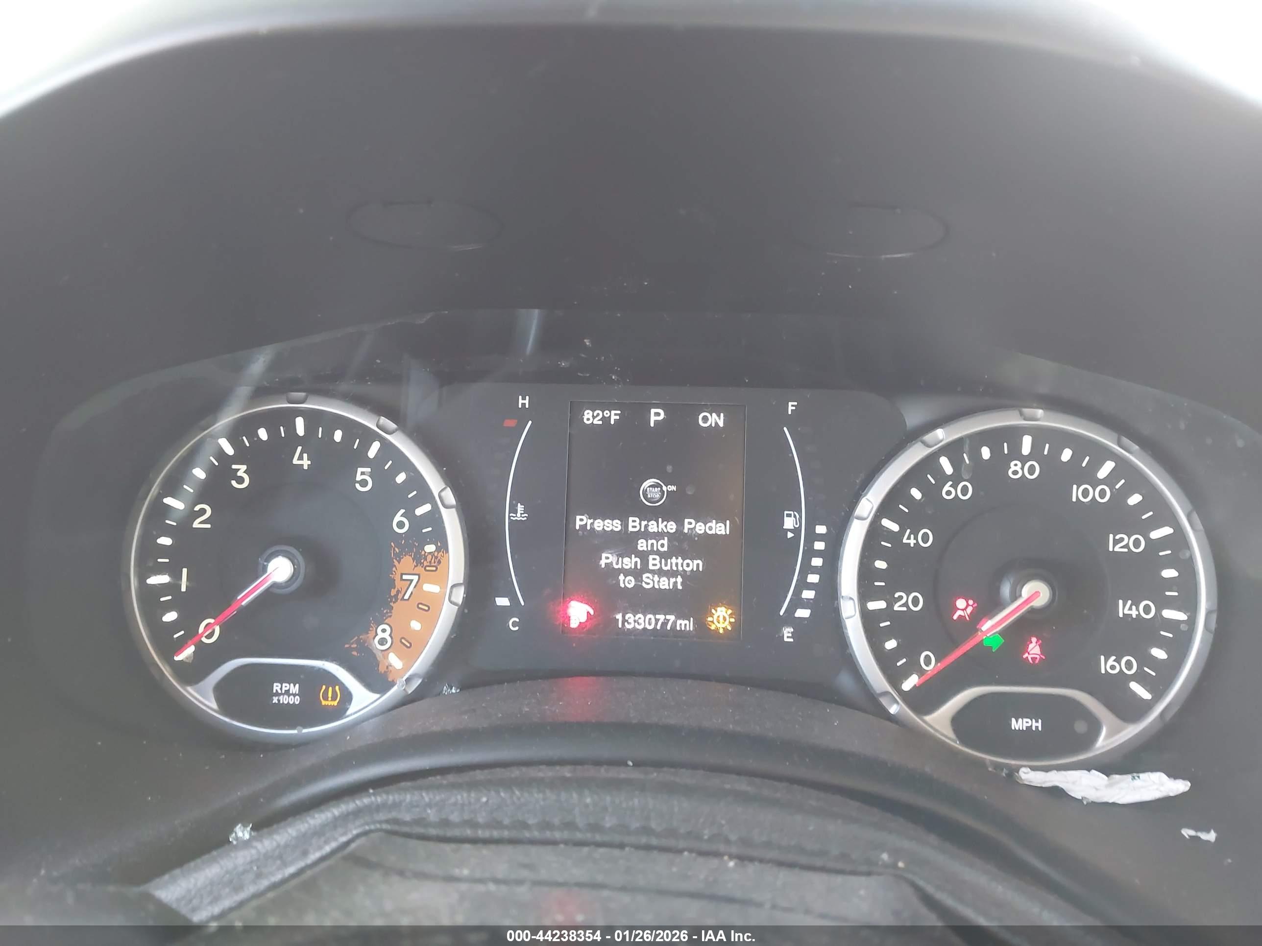 JEEP RENEGADE image 7