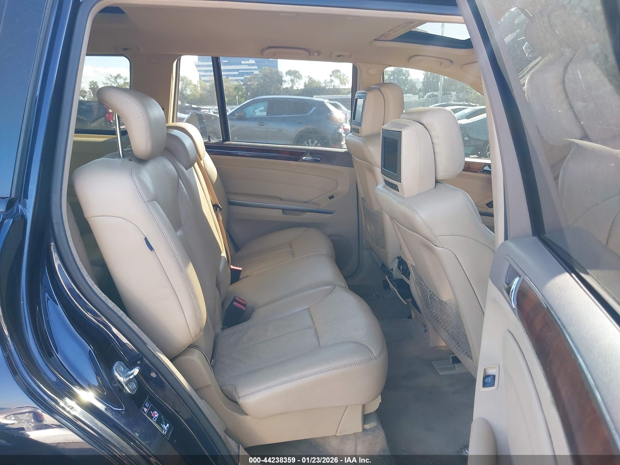 MERCEDES-BENZ GL image 8
