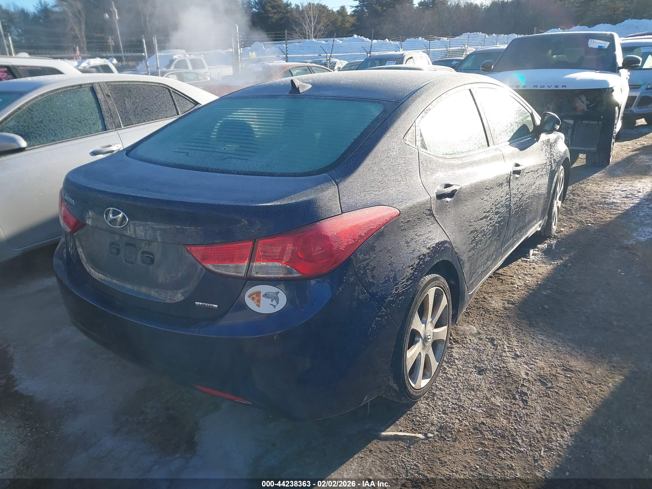 HYUNDAI ELANTRA image 4