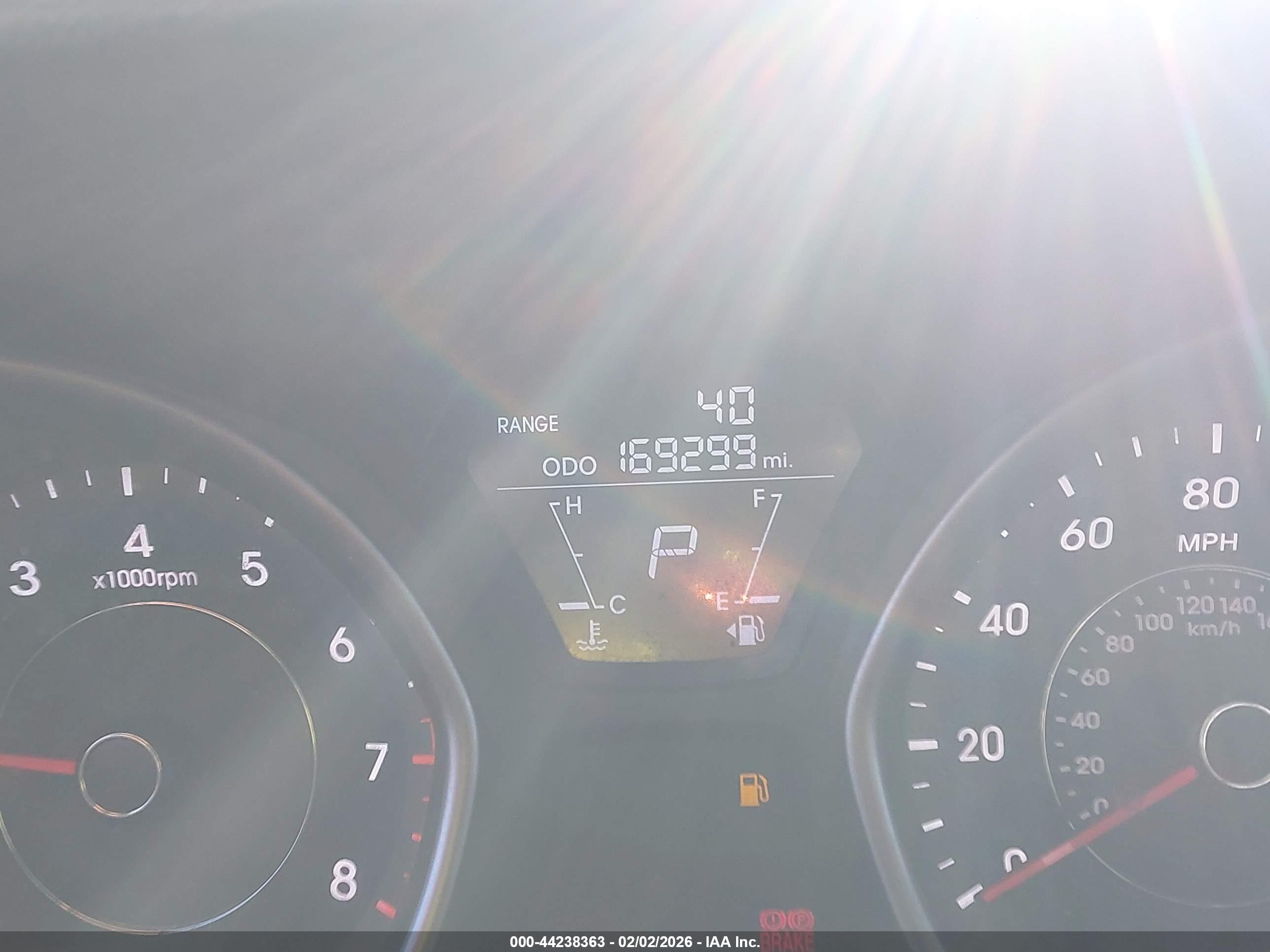 HYUNDAI ELANTRA image 7