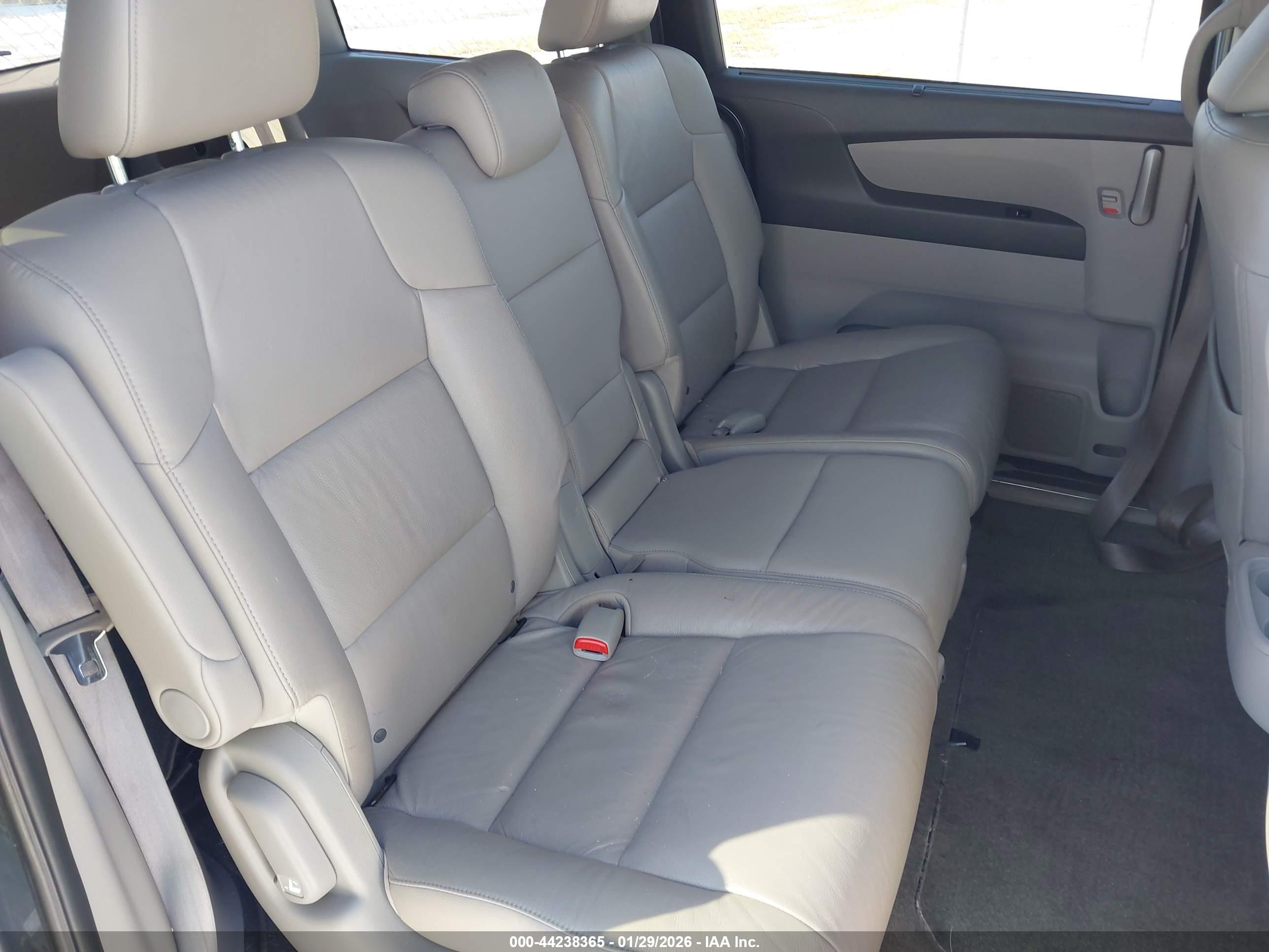 HONDA ODYSSEY image 8