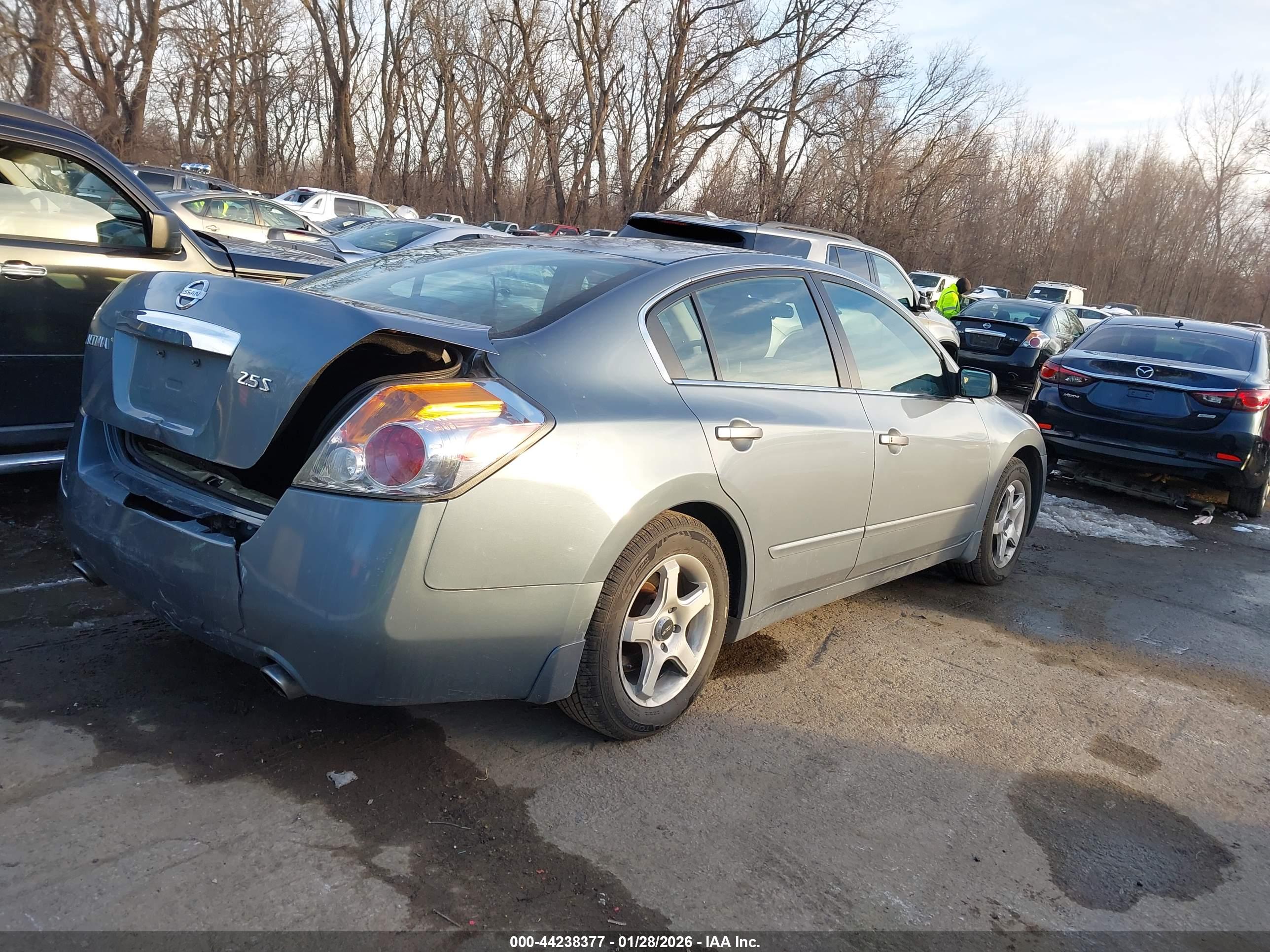 NISSAN ALTIMA image 4