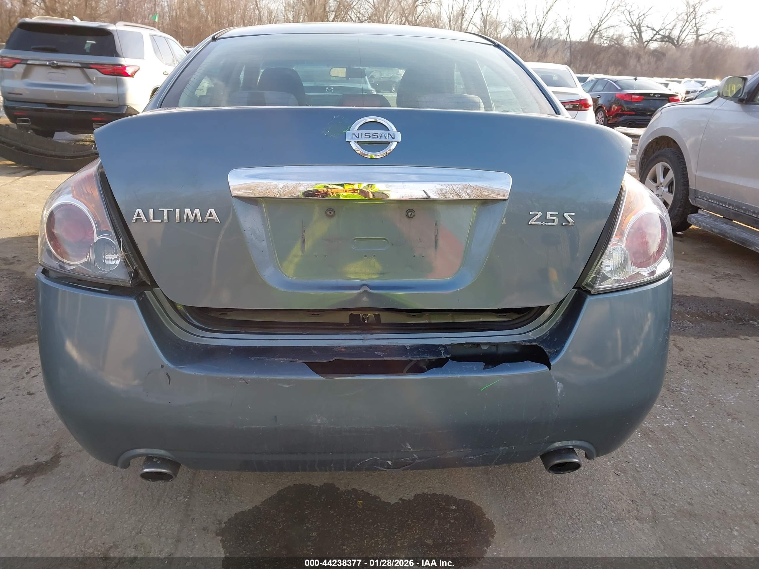 NISSAN ALTIMA image 6