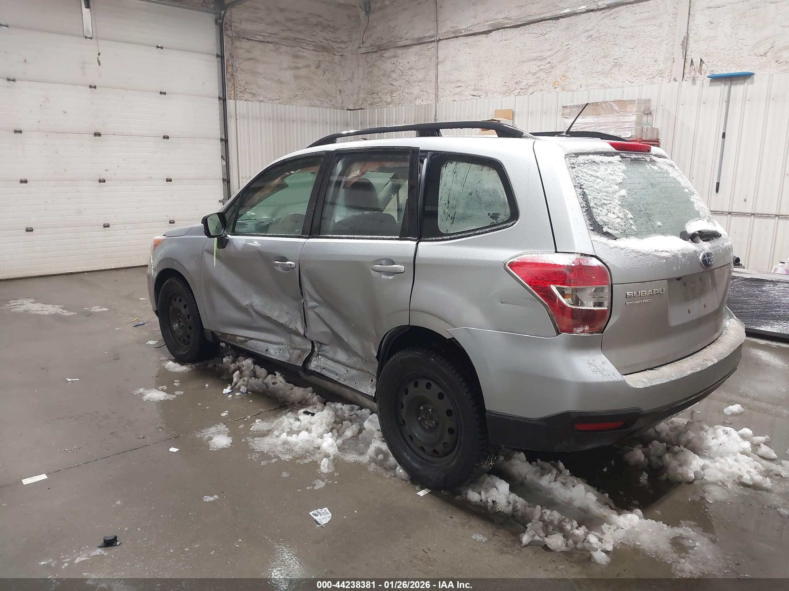 SUBARU FORESTER image 3