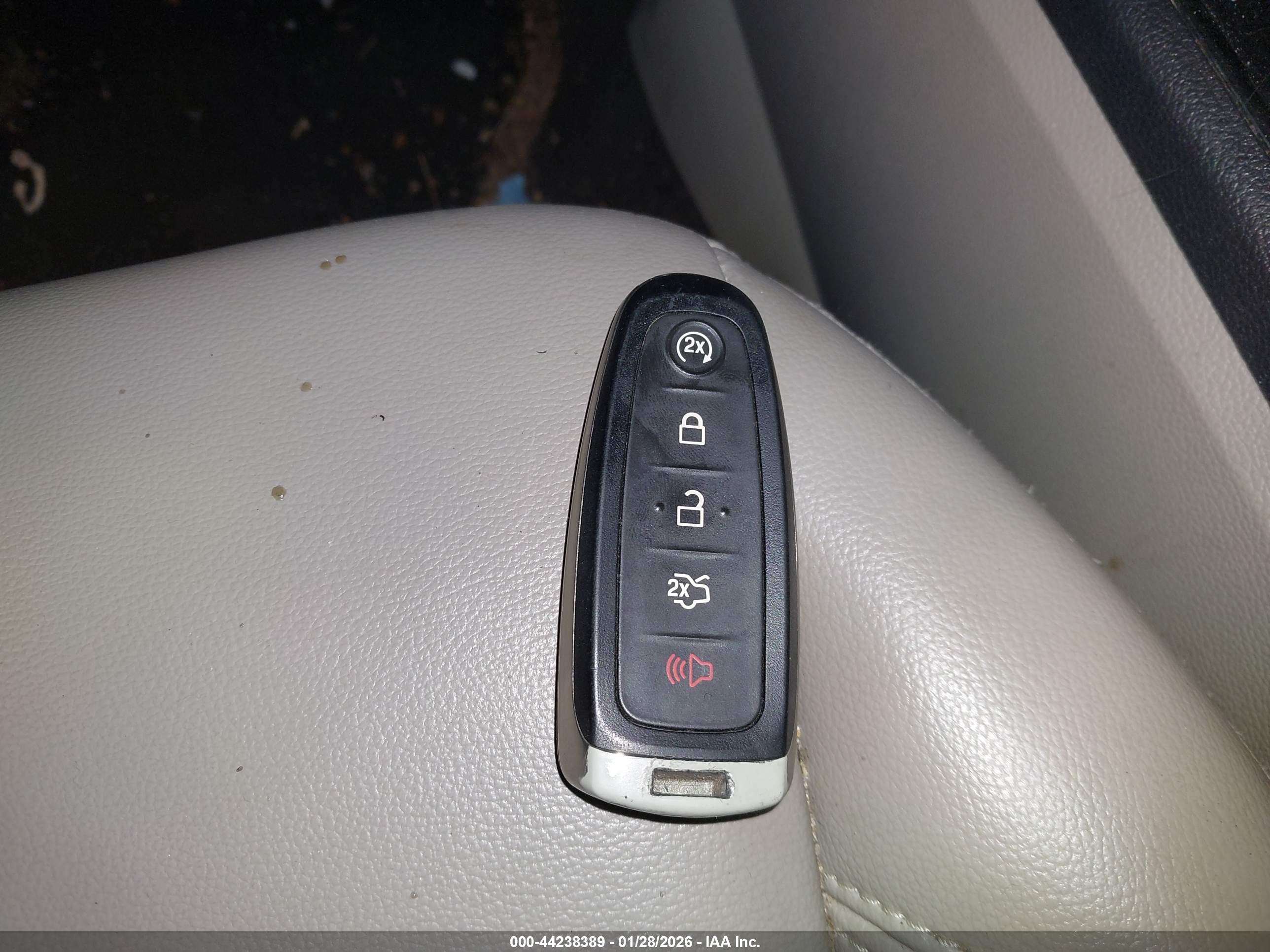 FORD ESCAPE image 11