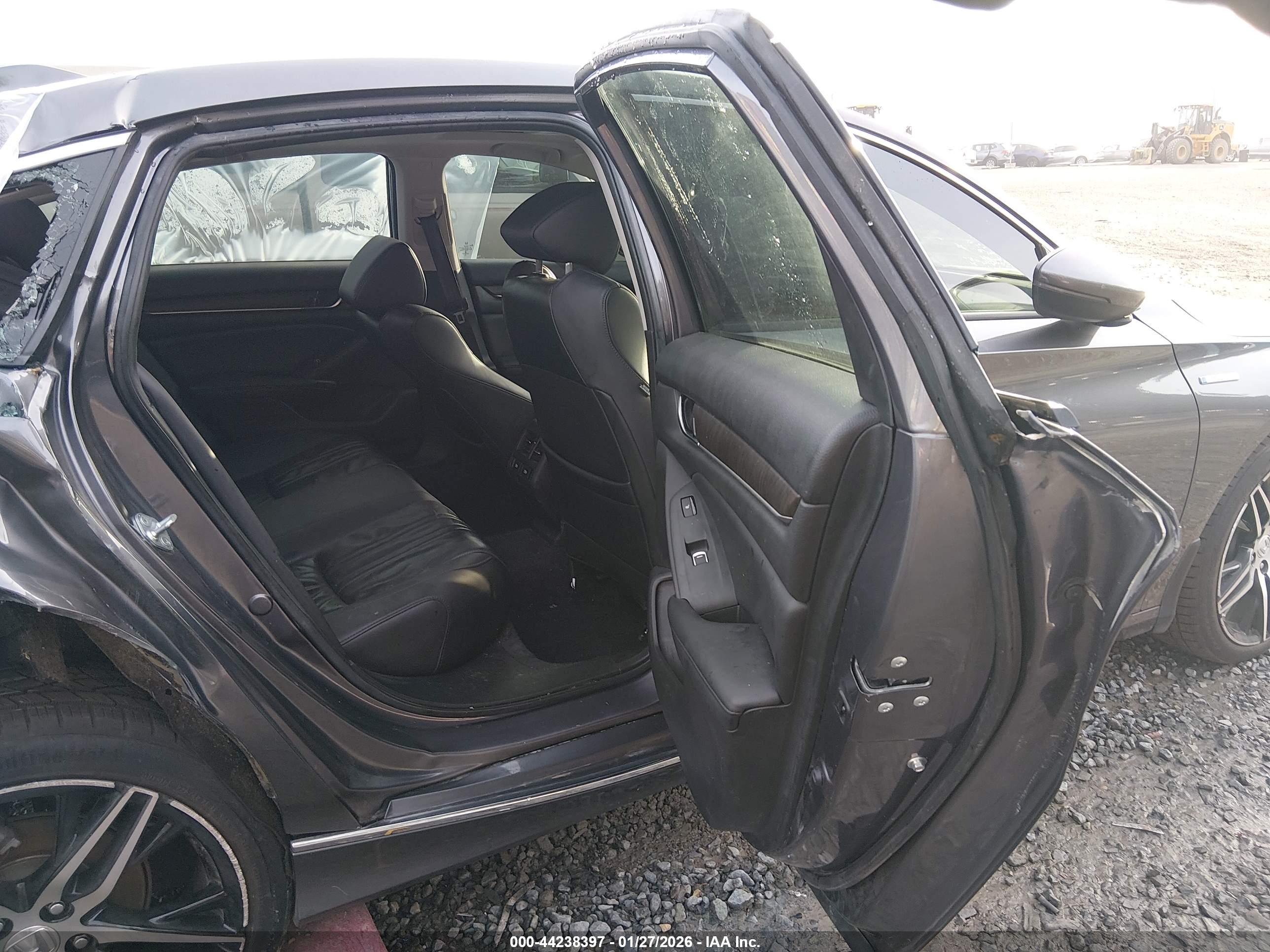 HONDA ACCORD image 8