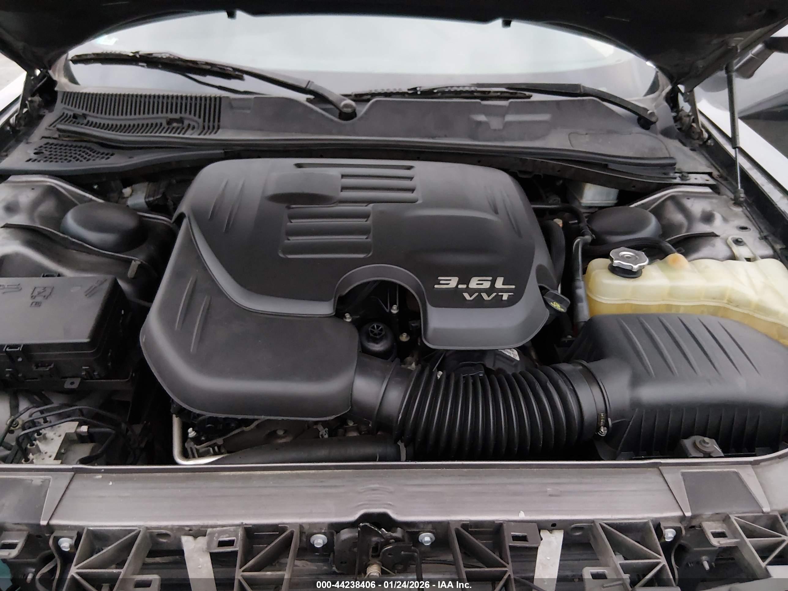 DODGE CHALLENGER image 10