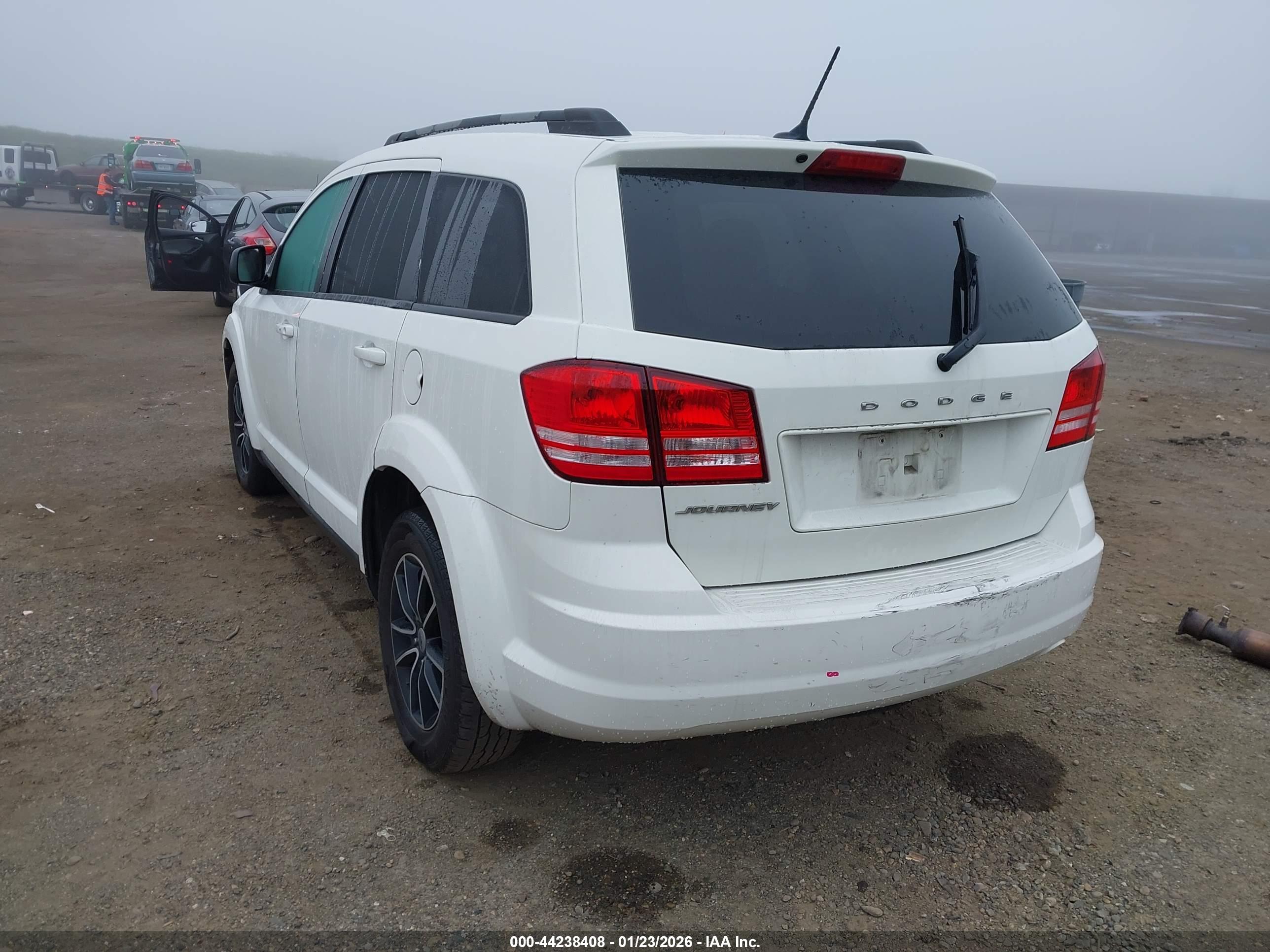 DODGE JOURNEY image 3