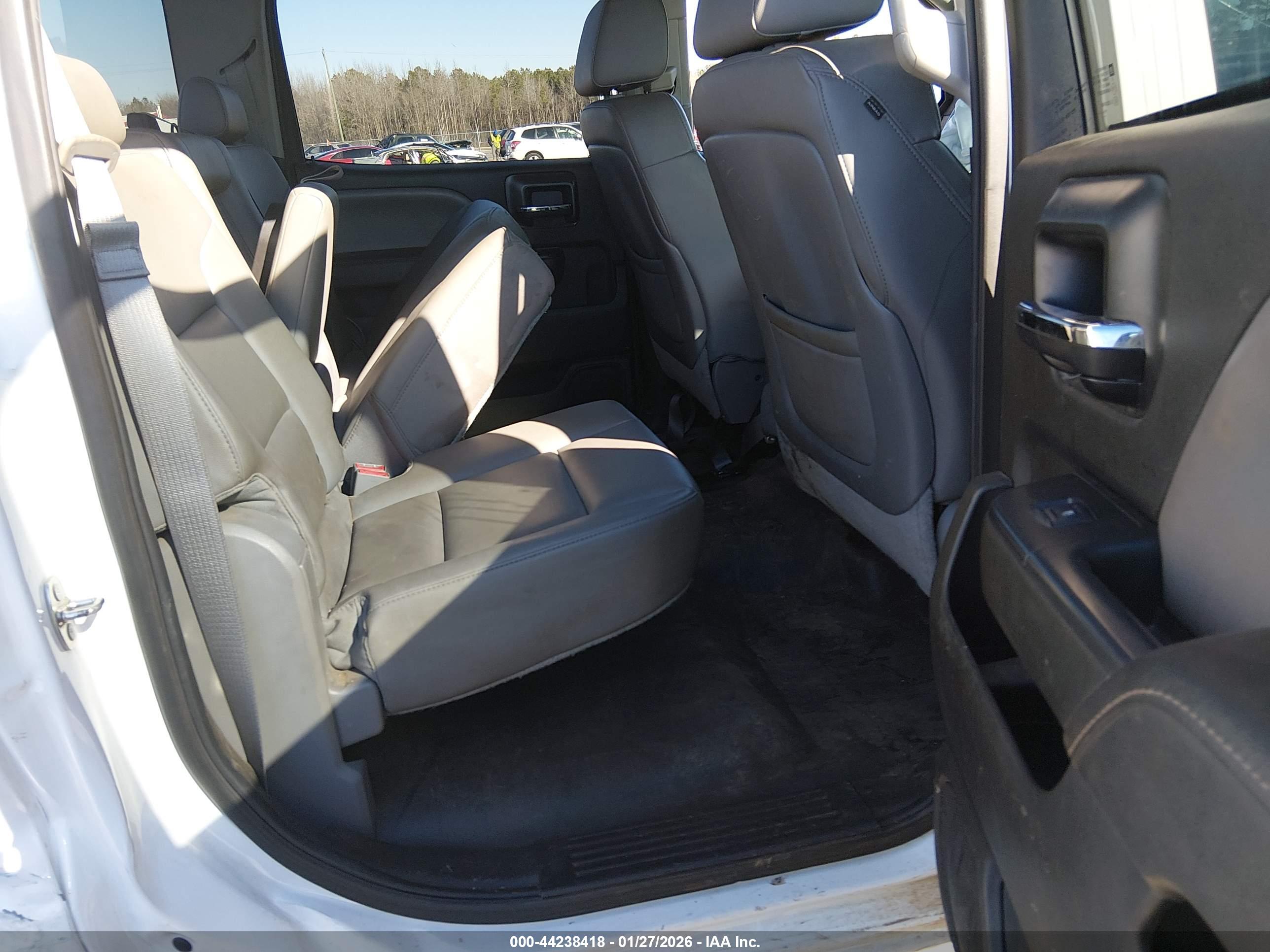 GMC SIERRA image 8