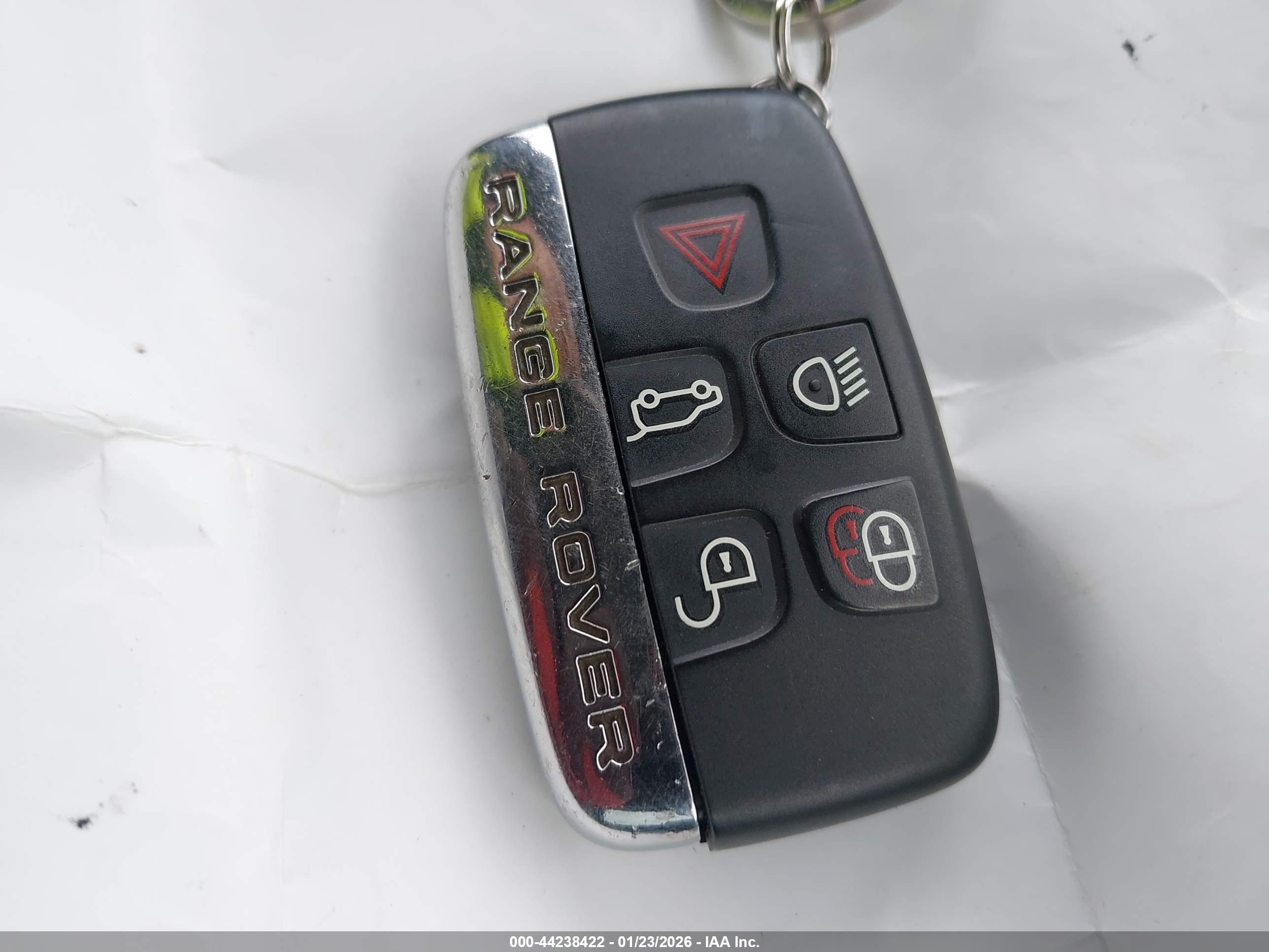 LAND ROVER image 11