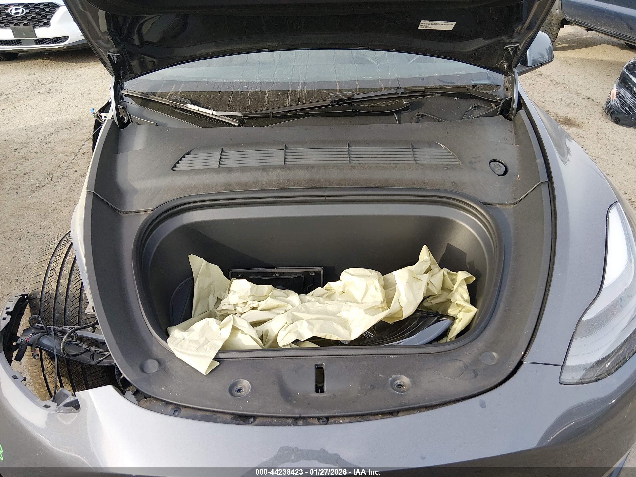 TESLA MODEL image 10